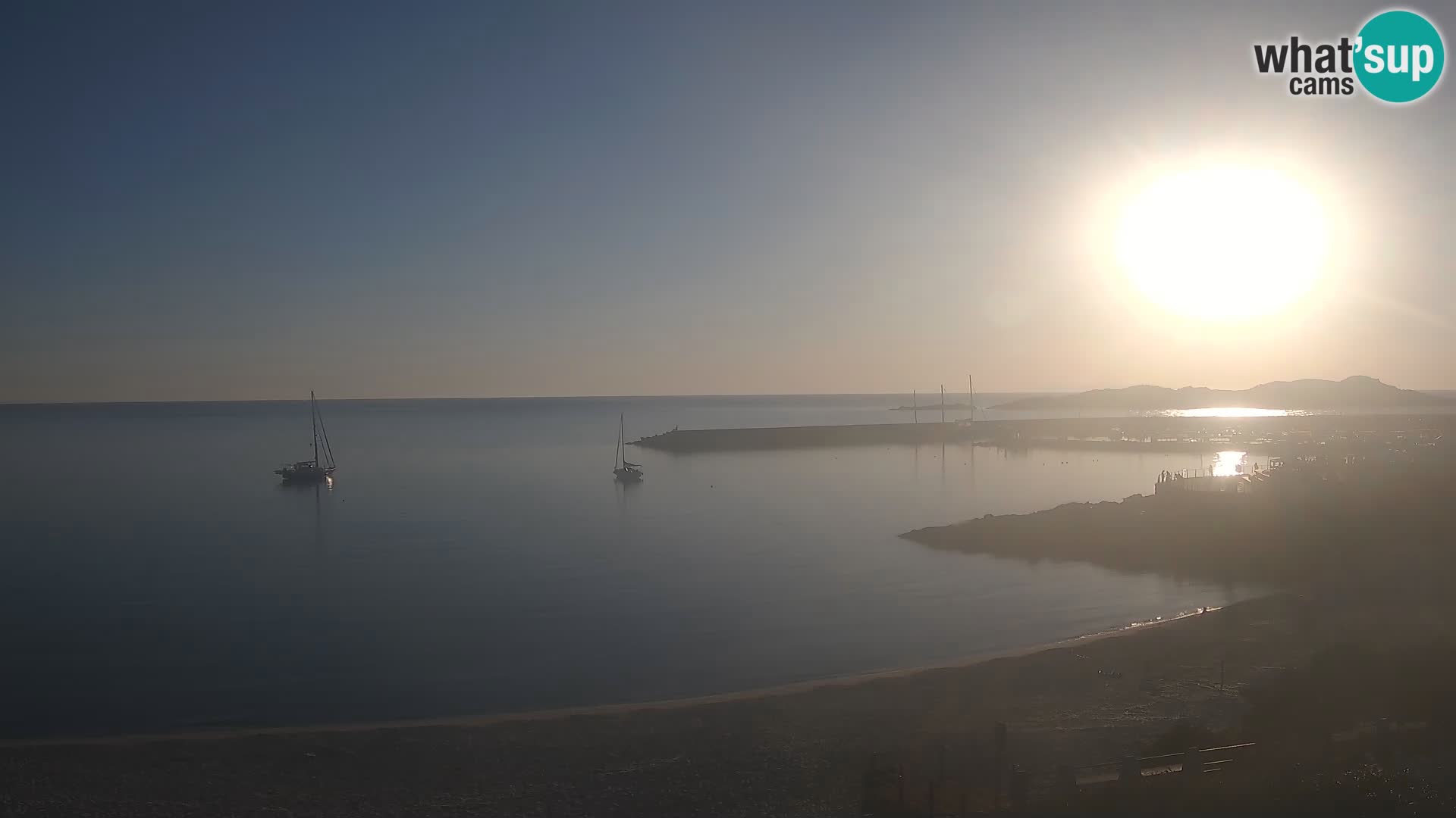 Webcam de la playa de Isola Rossa – Vista en vivo de la maravillosa costa de Cerdeña