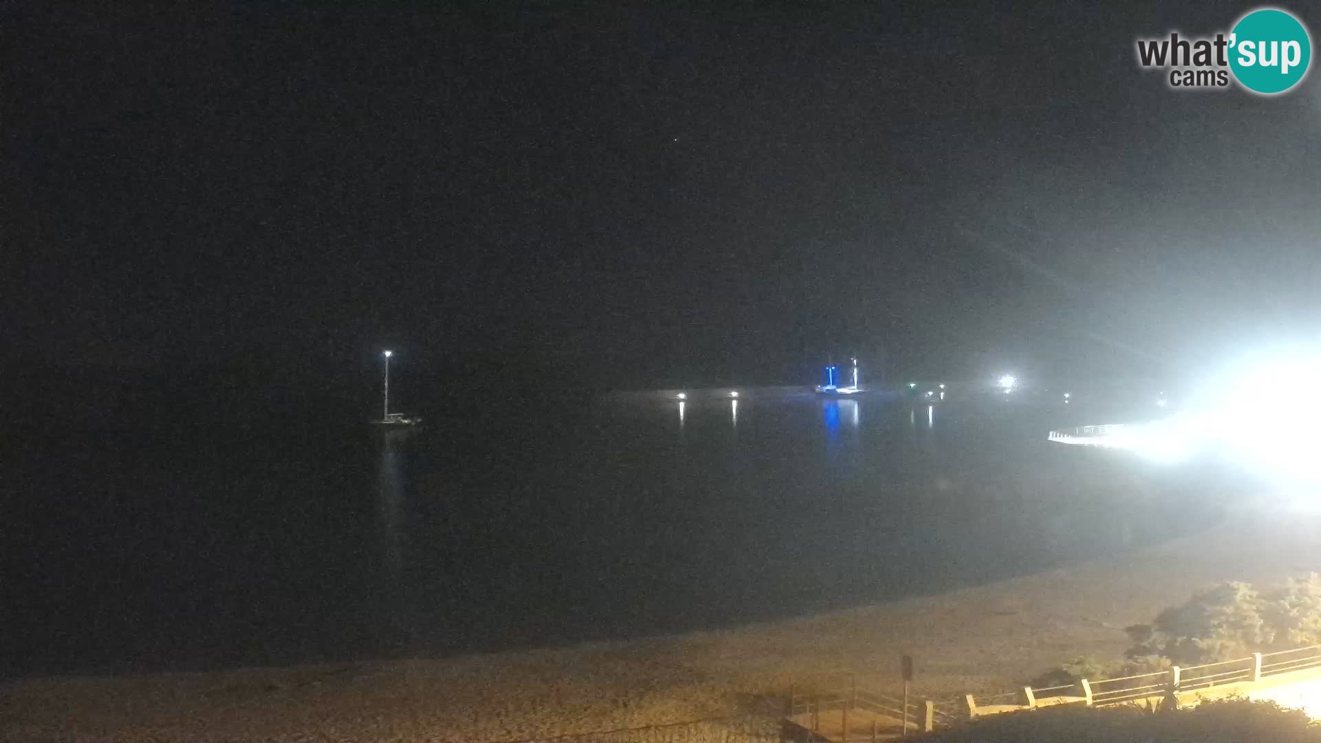 Webcam della spiaggia di Isola Rossa – Vista in diretta della meravigliosa costa della Sardegna