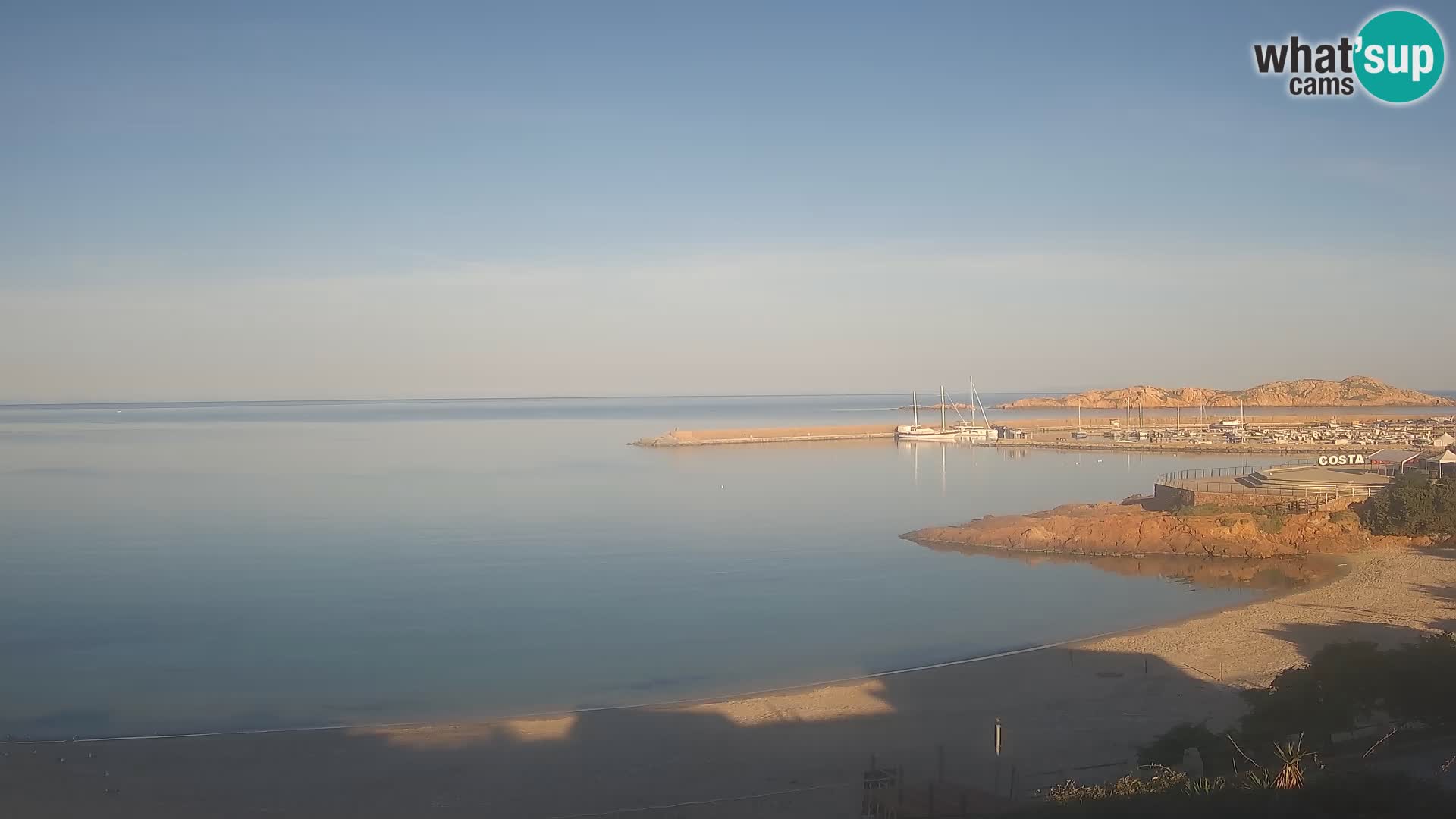 Isola Rossa Strand Webcam – Live-Ansicht der atemberaubenden Küstenlinie von Sardinien