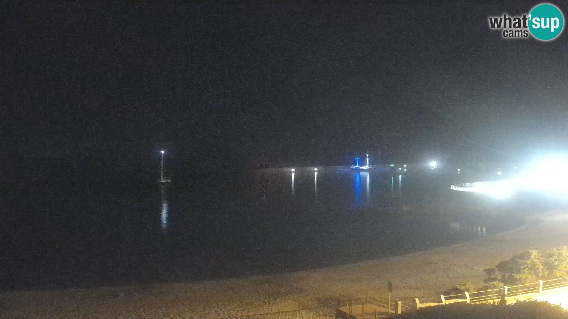 Spletna kamera plaže Isola Rossa – V živo si oglejte čudovito obalo Sardinije