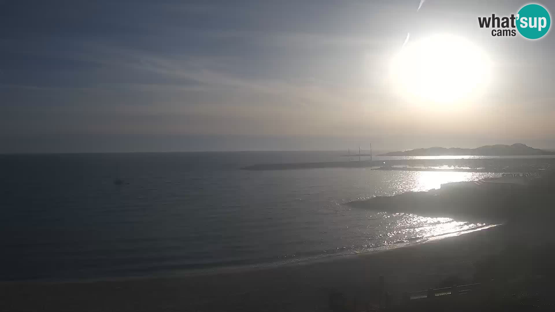 Beach Isola Rossa Webcam – Live View of Sardegna’s Stunning Shoreline