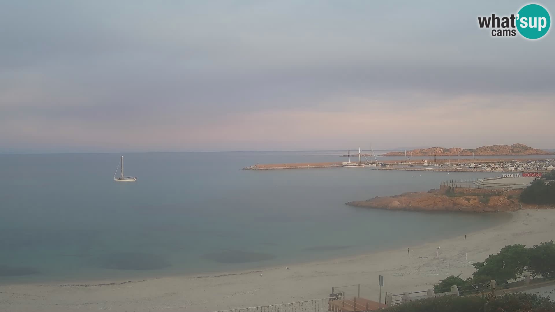 Webcam de la plage d’Isola Rossa – Vue en direct de la magnifique côte de la Sardaigne