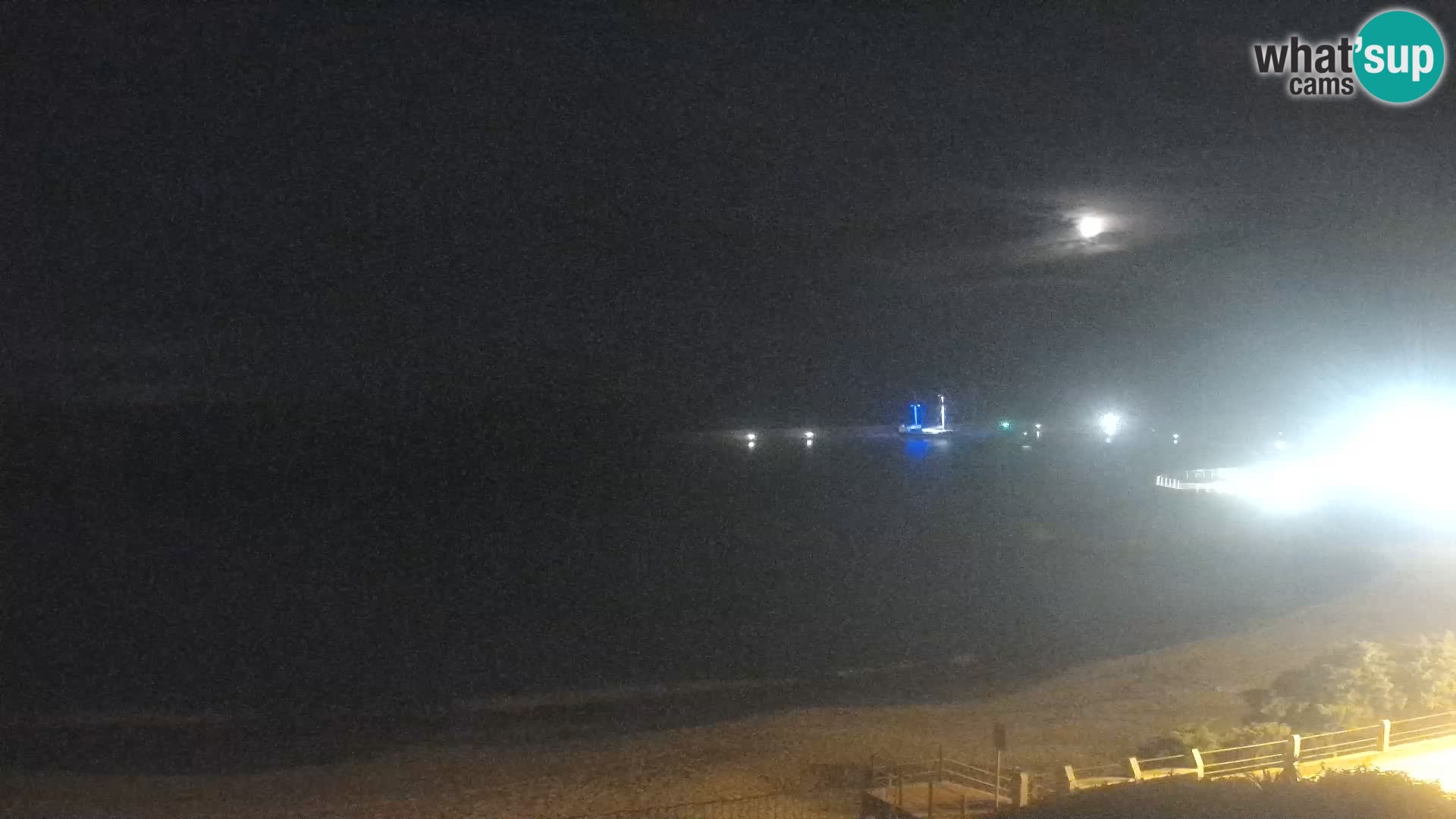 Spletna kamera plaže Isola Rossa – V živo si oglejte čudovito obalo Sardinije