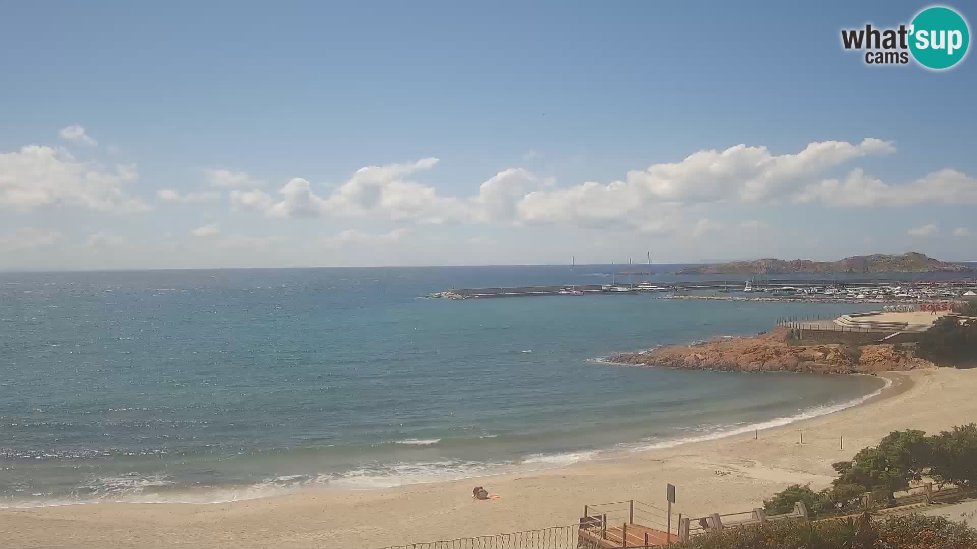 Beach Isola Rossa Webcam – Live View of Sardegna’s Stunning Shoreline