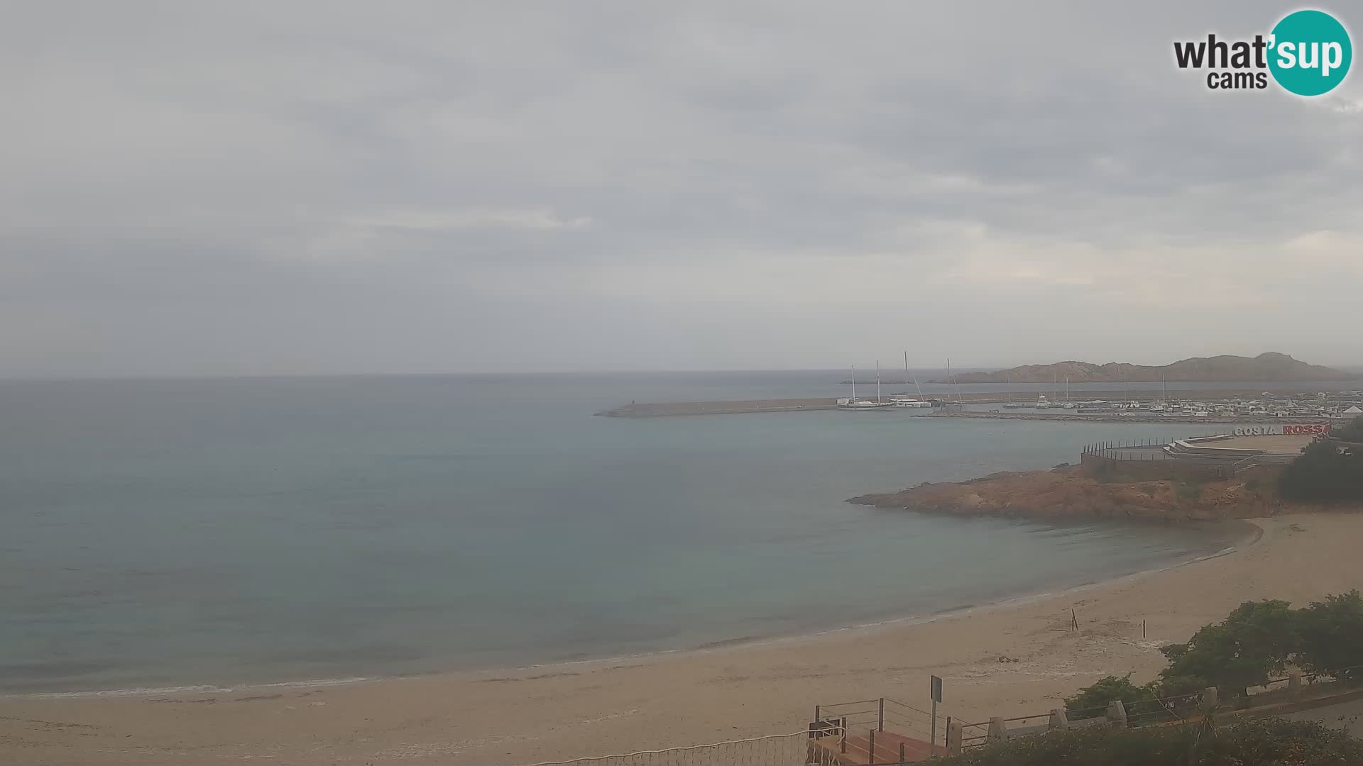 Web kamera plaže Isola Rossa – Uživo pogled na predivnu obalu Sardinije