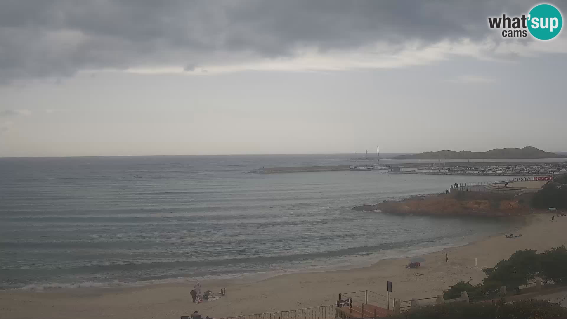 Webcam della spiaggia di Isola Rossa – Vista in diretta della meravigliosa costa della Sardegna