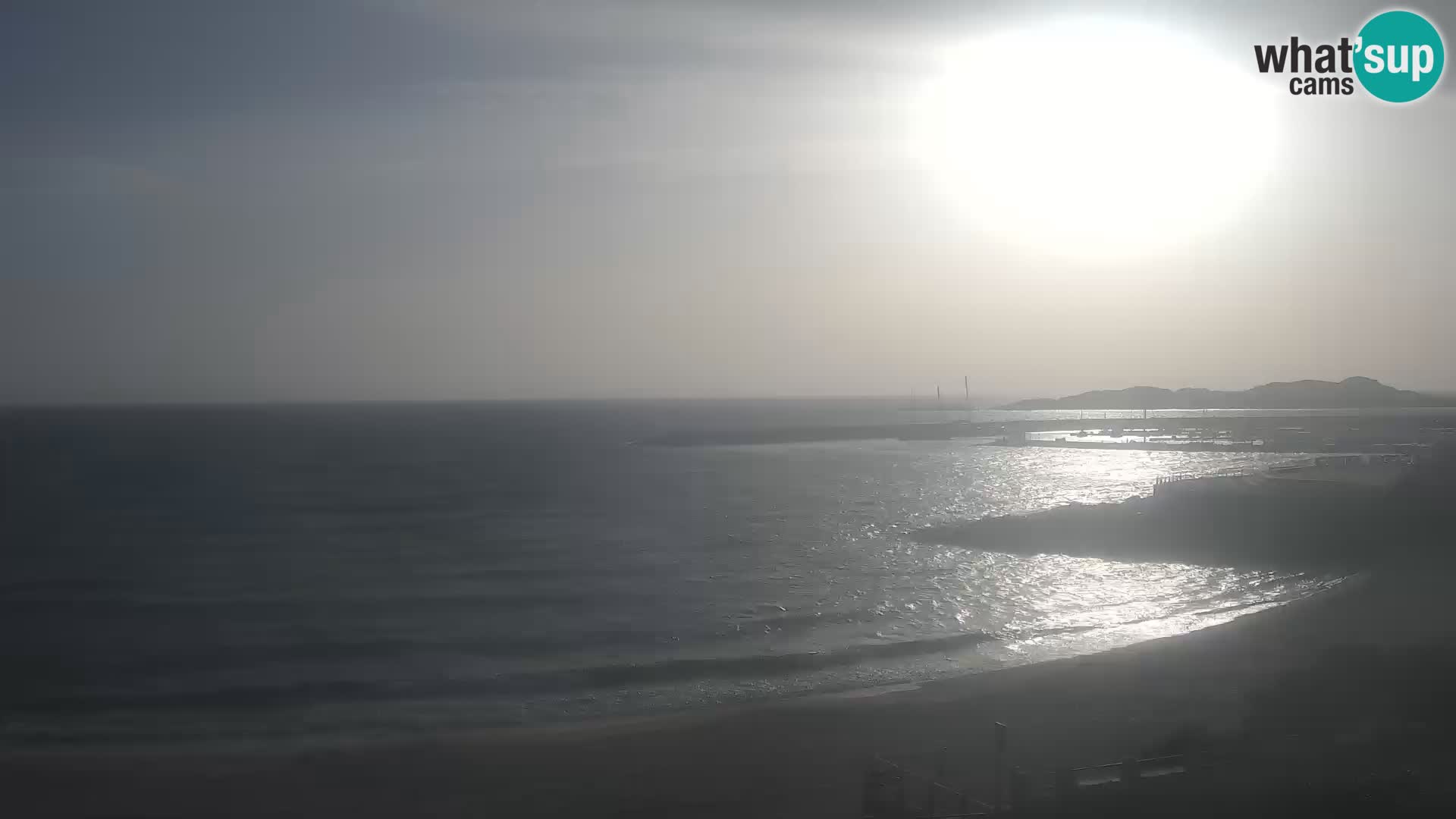 Webcam de la plage d’Isola Rossa – Vue en direct de la magnifique côte de la Sardaigne