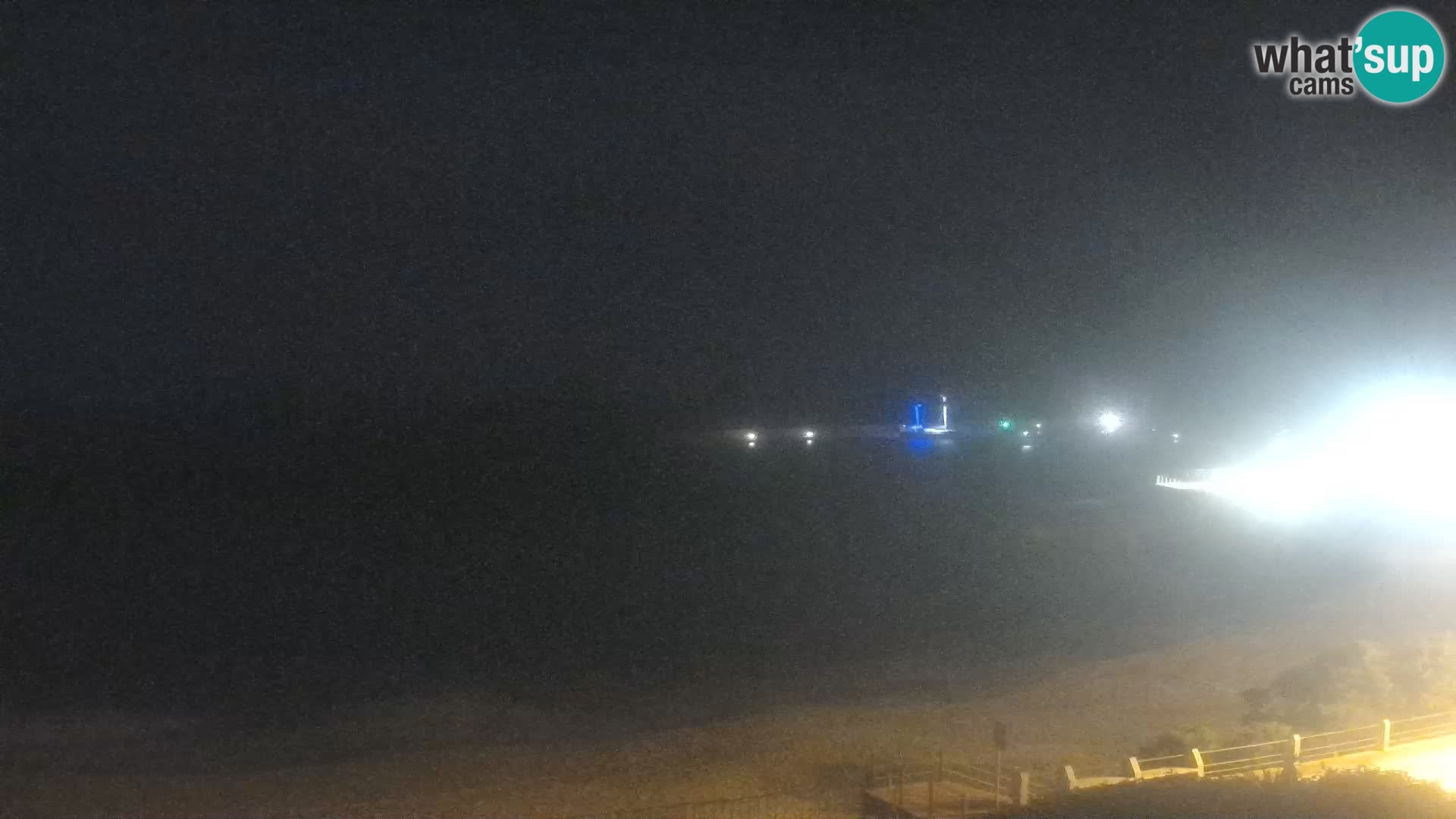 Web kamera plaže Isola Rossa – Uživo pogled na predivnu obalu Sardinije