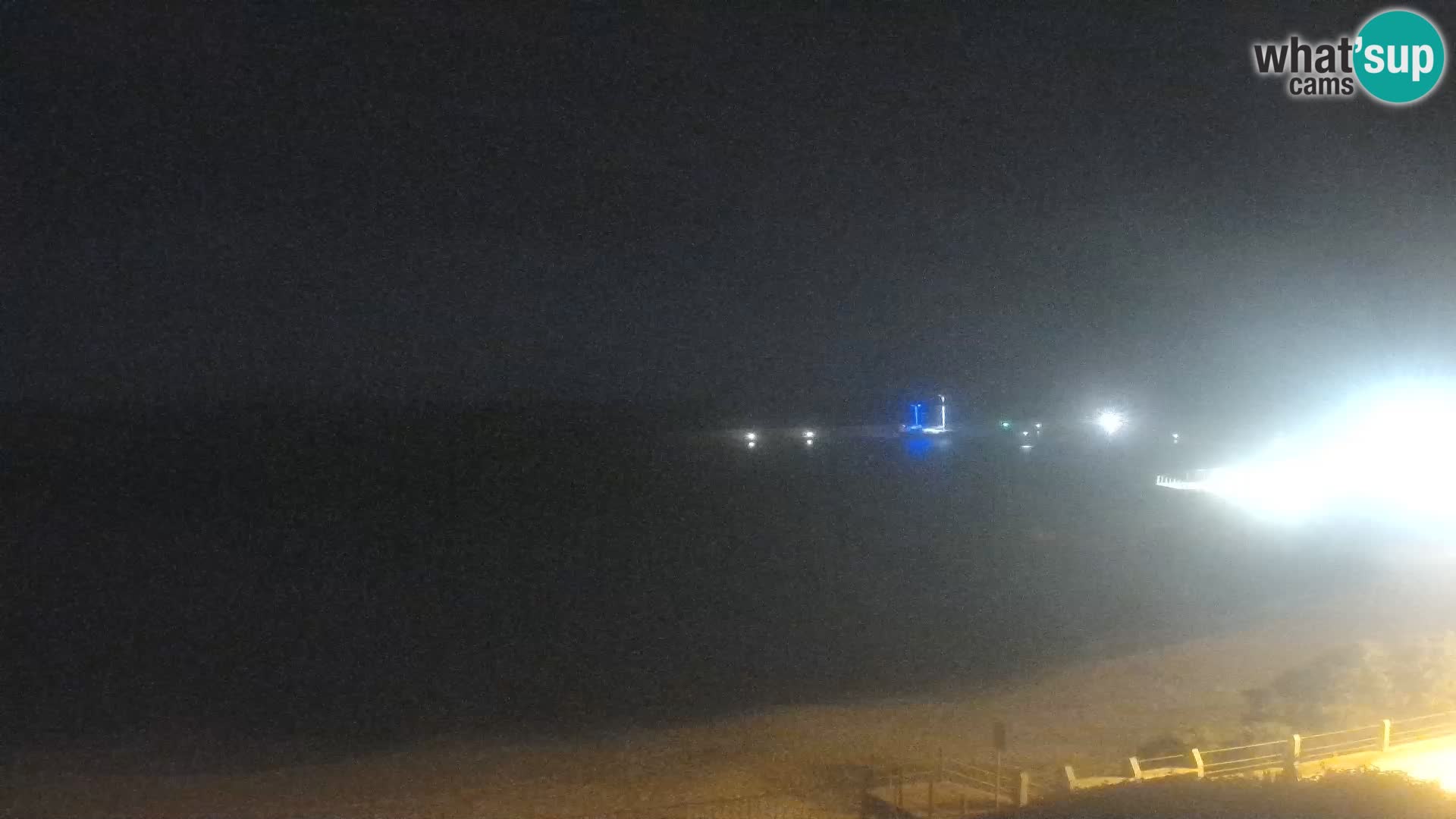 Webcam della spiaggia di Isola Rossa – Vista in diretta della meravigliosa costa della Sardegna