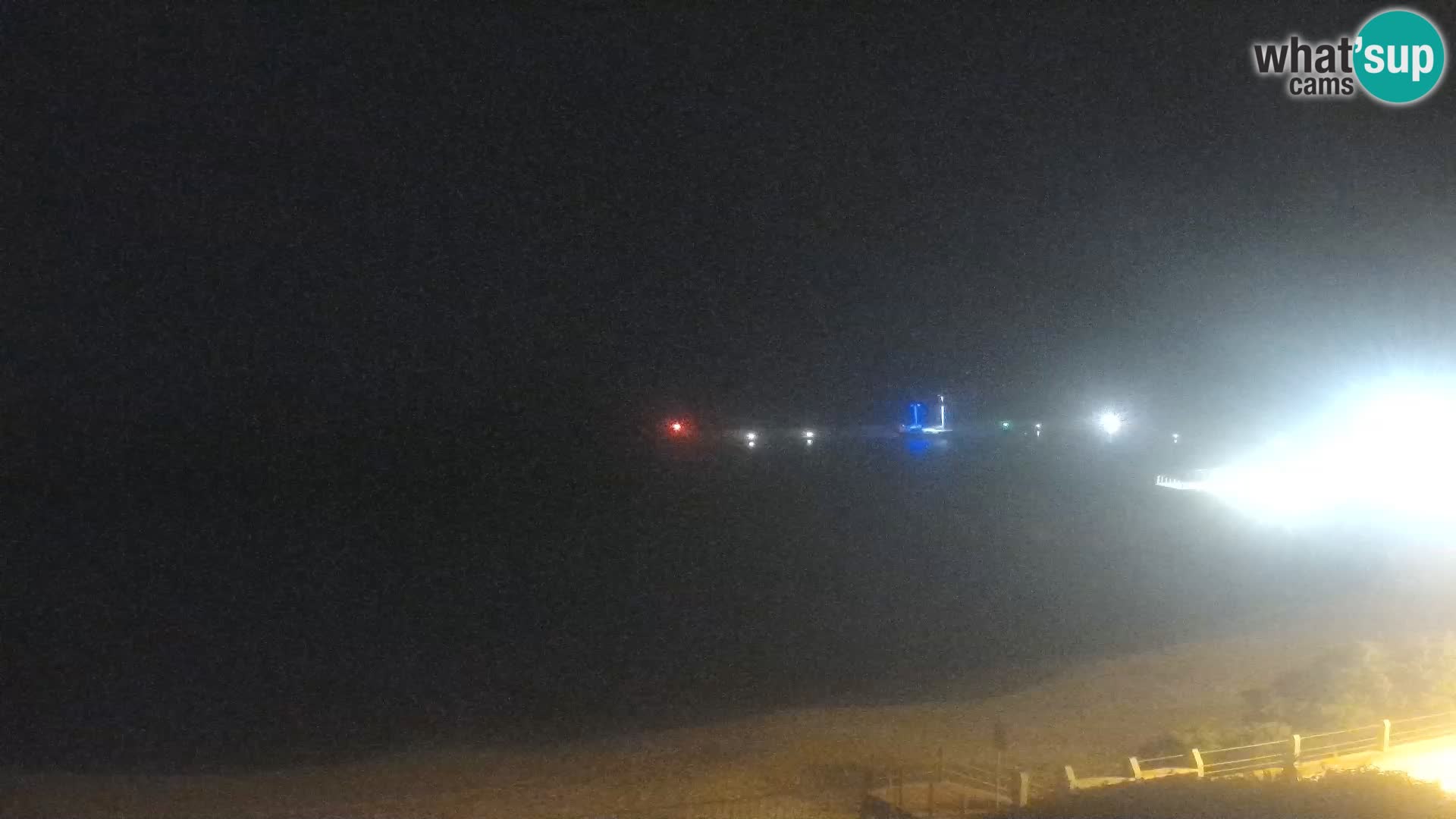 Webcam della spiaggia di Isola Rossa – Vista in diretta della meravigliosa costa della Sardegna
