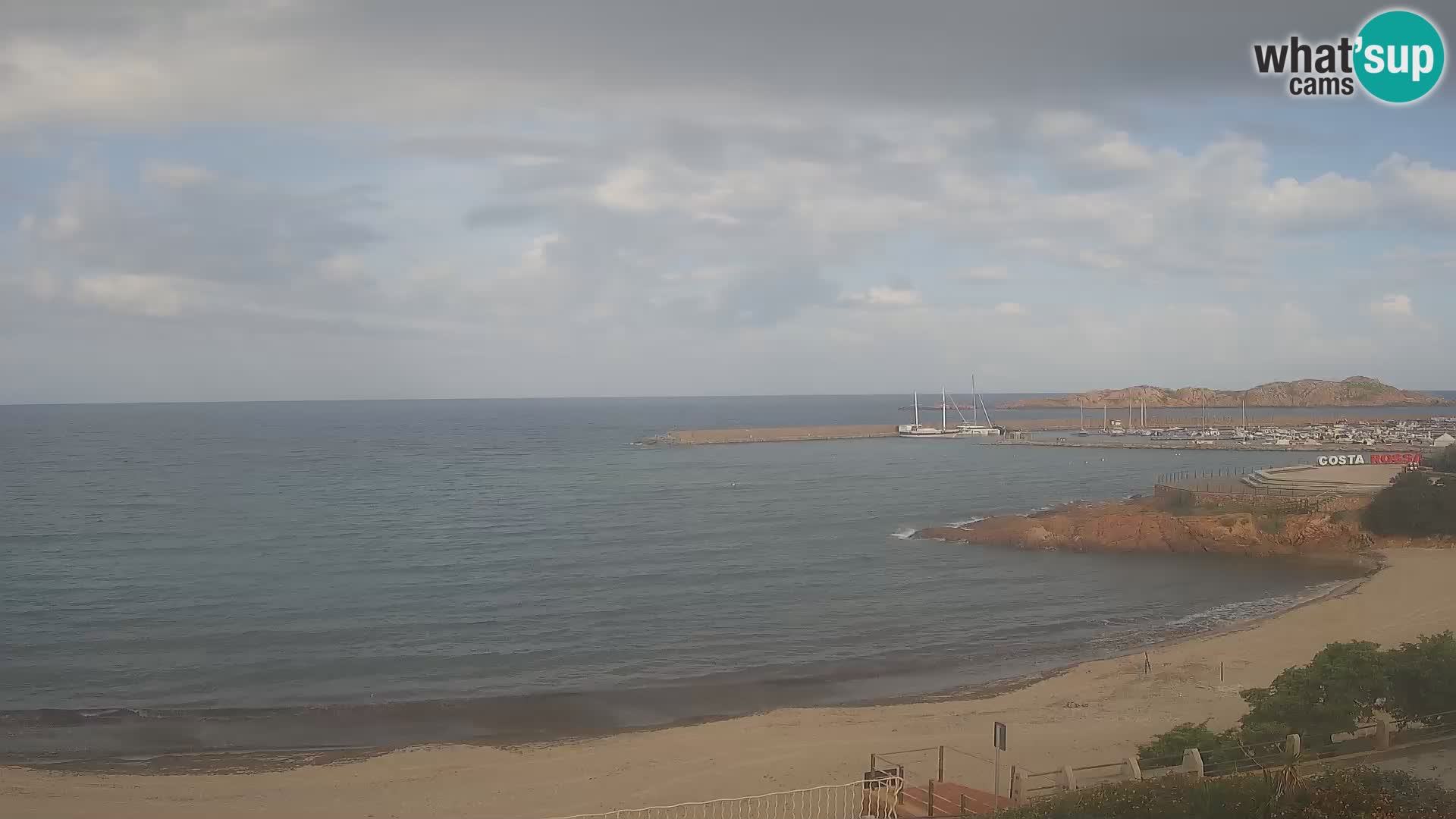 Beach Isola Rossa Webcam – Live View of Sardegna’s Stunning Shoreline