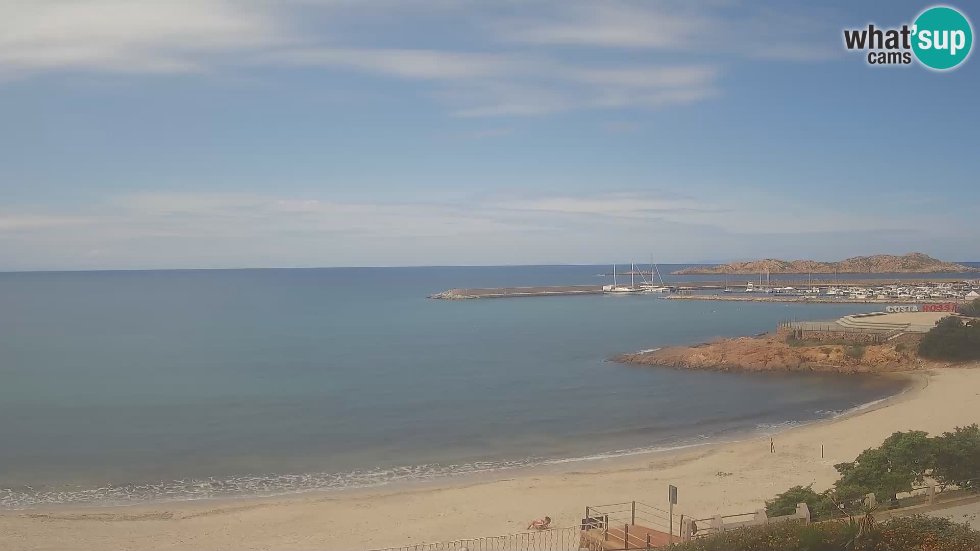 Beach Isola Rossa Webcam – Live View of Sardegna’s Stunning Shoreline