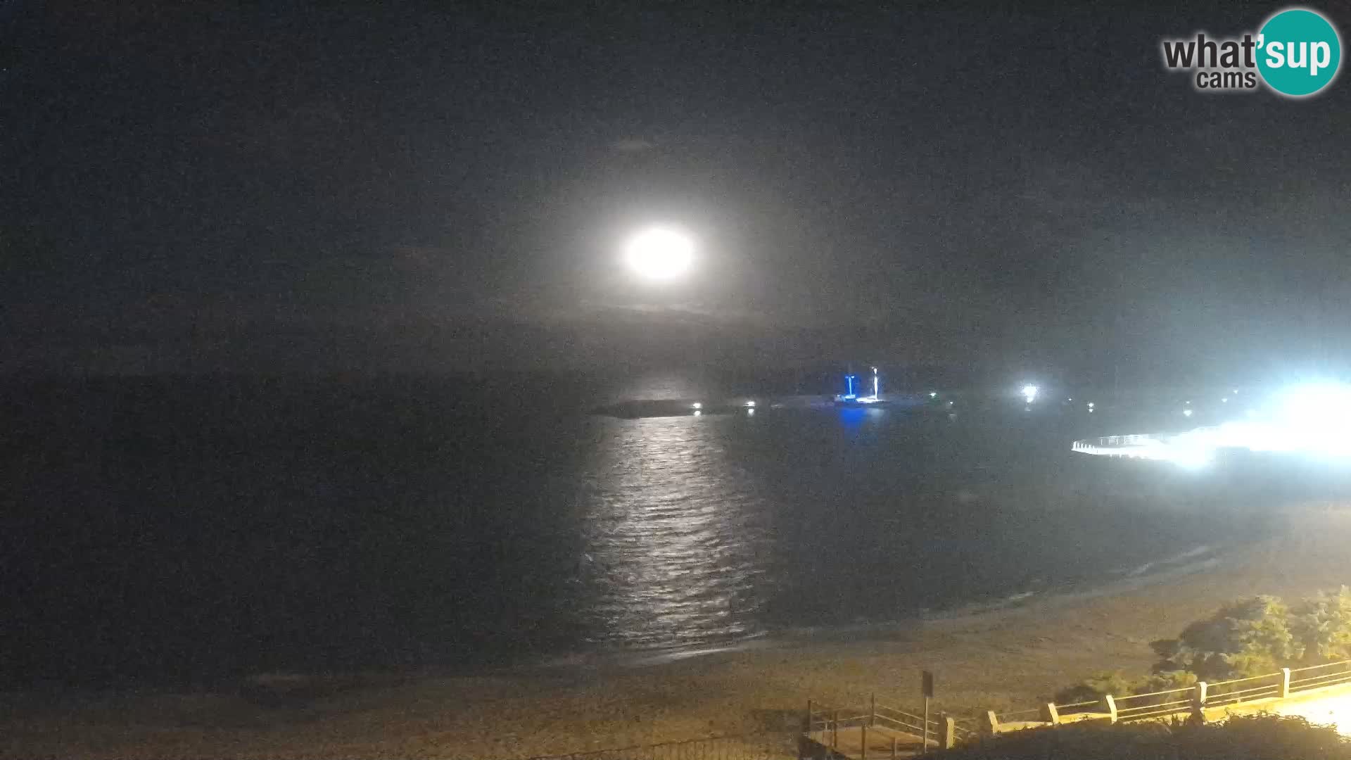 Beach Isola Rossa Webcam – Live View of Sardegna’s Stunning Shoreline