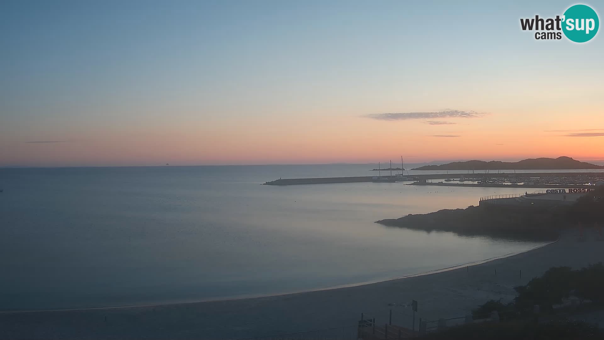 Beach Isola Rossa Webcam – Live View of Sardegna’s Stunning Shoreline