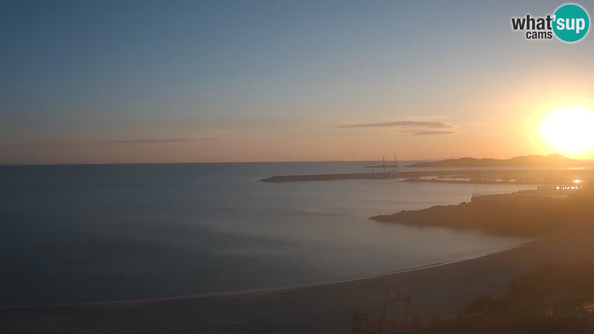 Beach Isola Rossa Webcam – Live View of Sardegna’s Stunning Shoreline