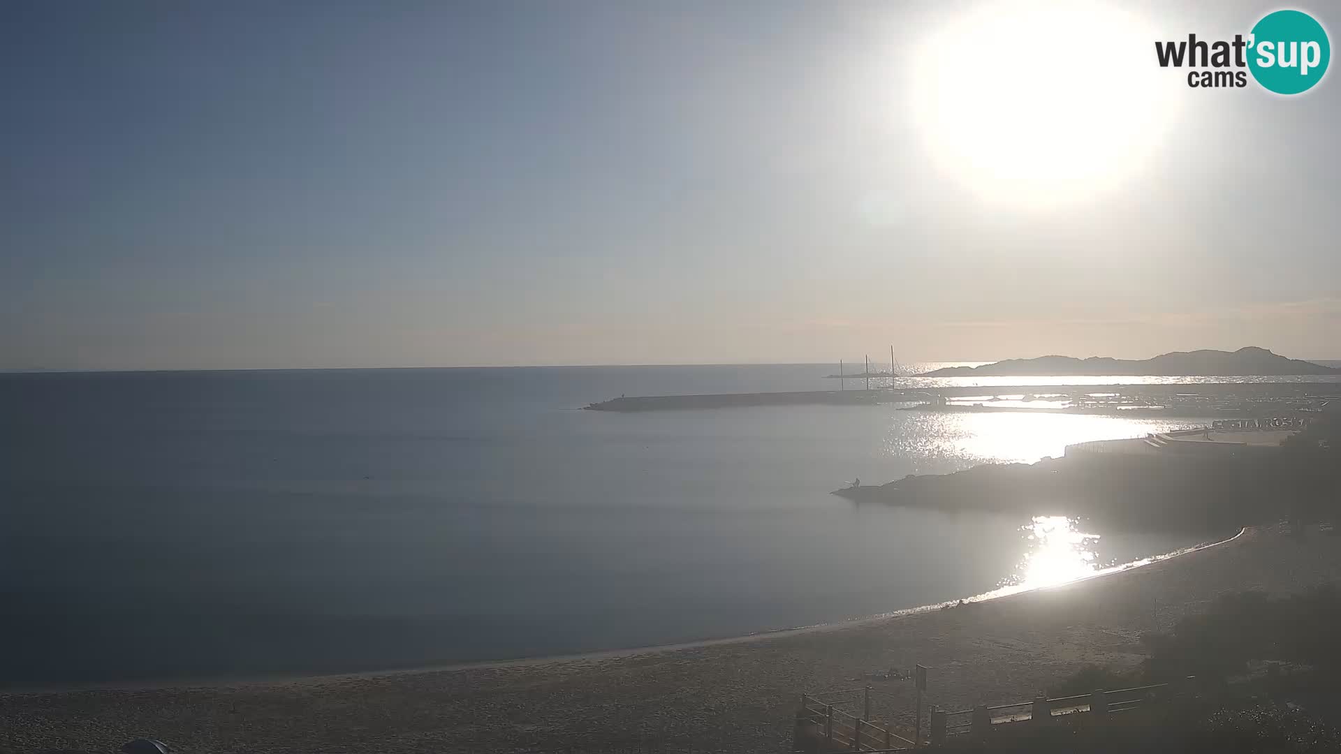 Beach Isola Rossa Webcam – Live View of Sardegna’s Stunning Shoreline