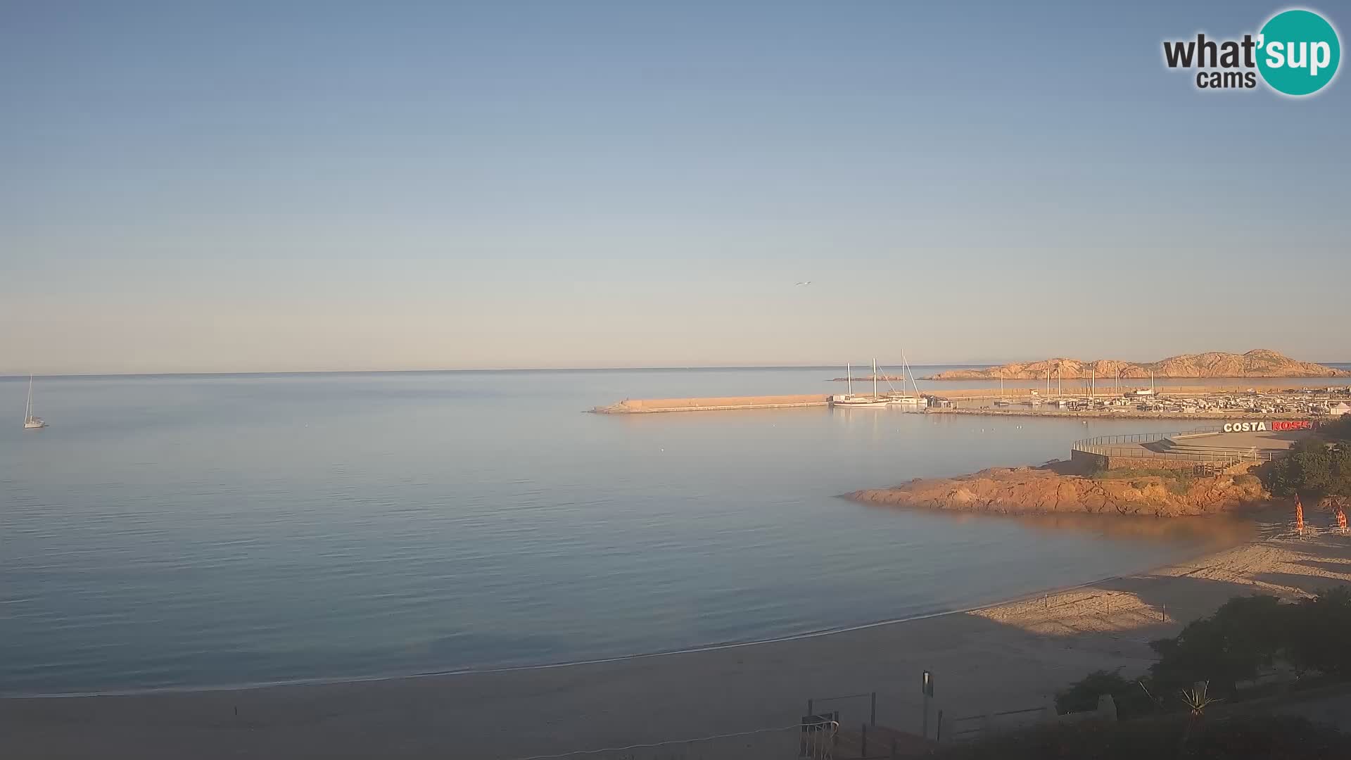 Beach Isola Rossa Webcam – Live View of Sardegna’s Stunning Shoreline