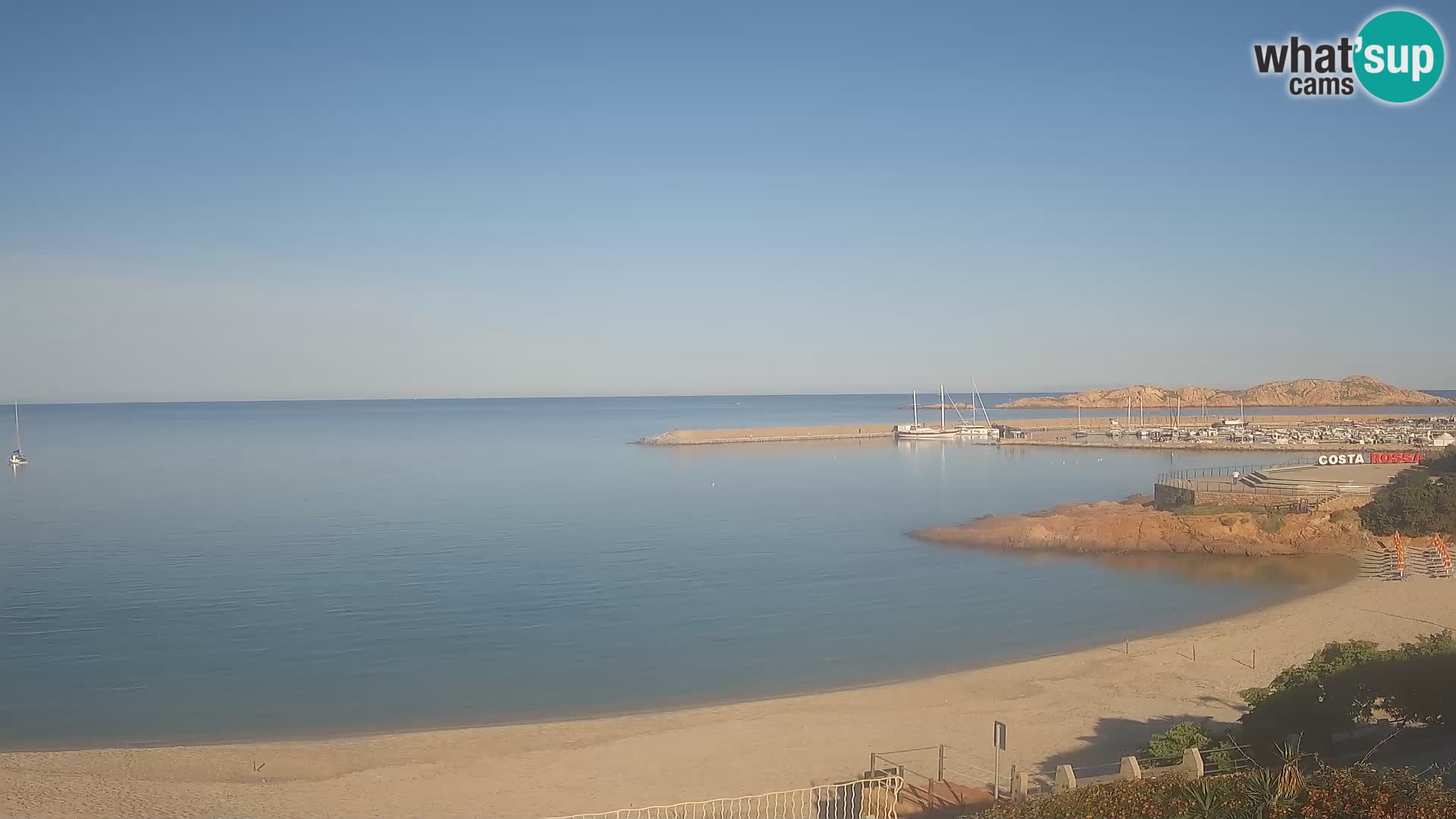 Beach Isola Rossa Webcam – Live View of Sardegna’s Stunning Shoreline