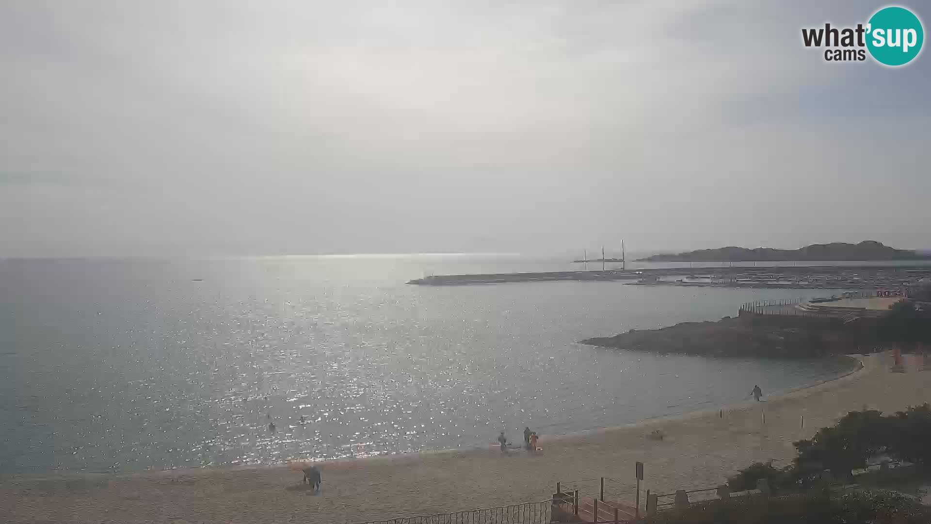 Beach Isola Rossa Webcam – Live View of Sardegna’s Stunning Shoreline