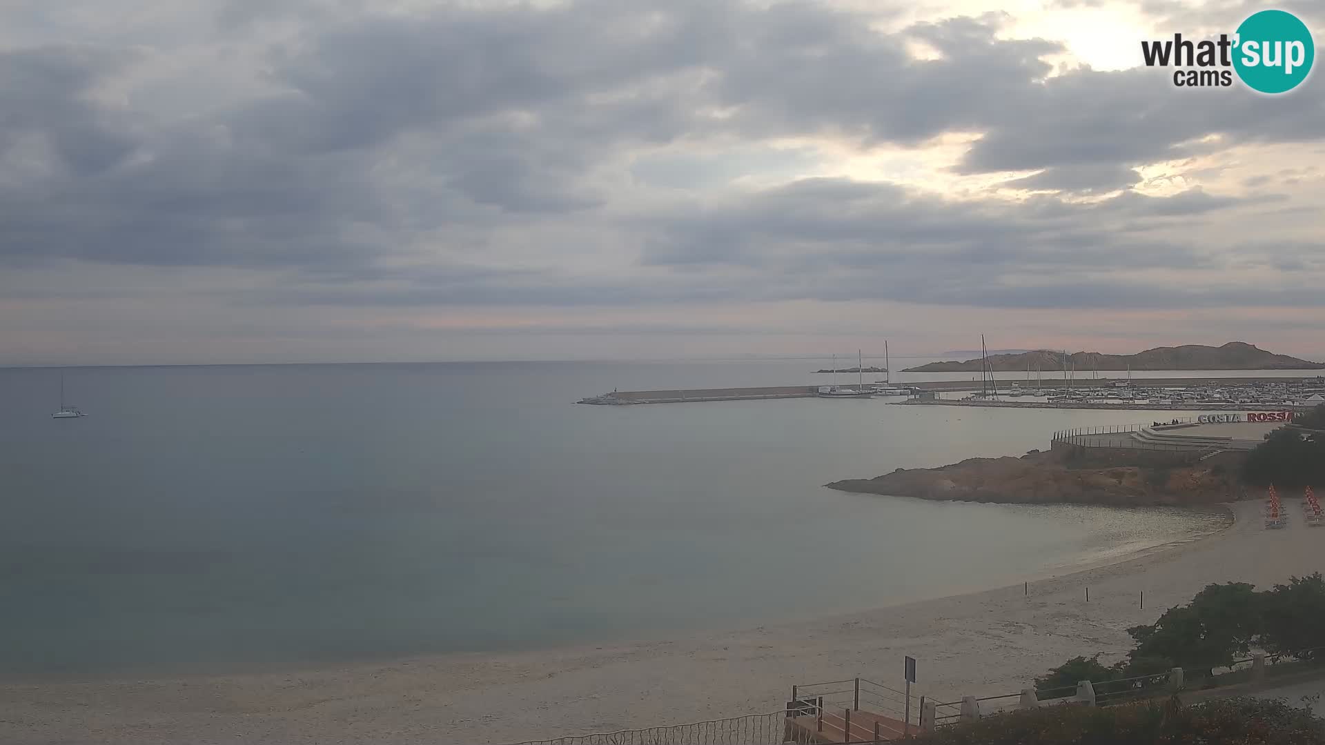 Webcam de la playa de Isola Rossa – Vista en vivo de la maravillosa costa de Cerdeña