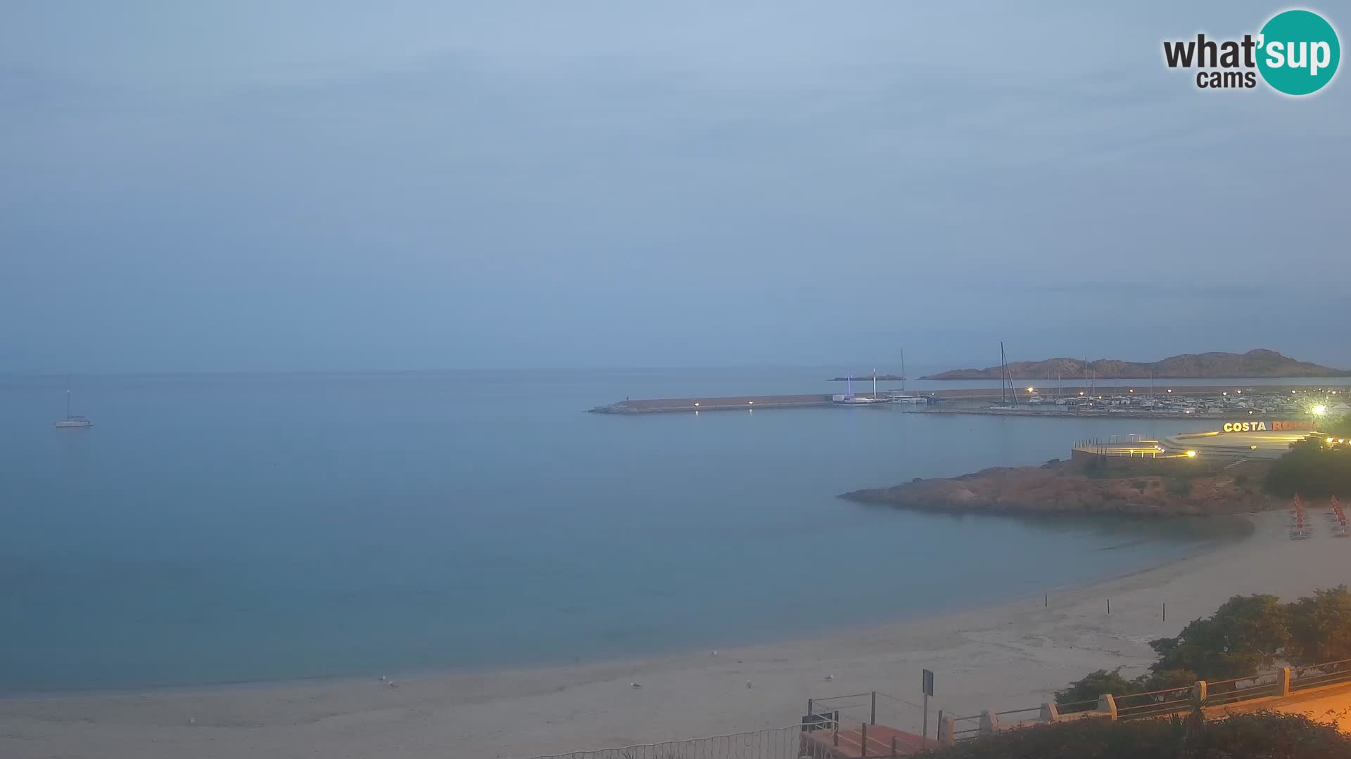 Beach Isola Rossa Webcam – Live View of Sardegna’s Stunning Shoreline