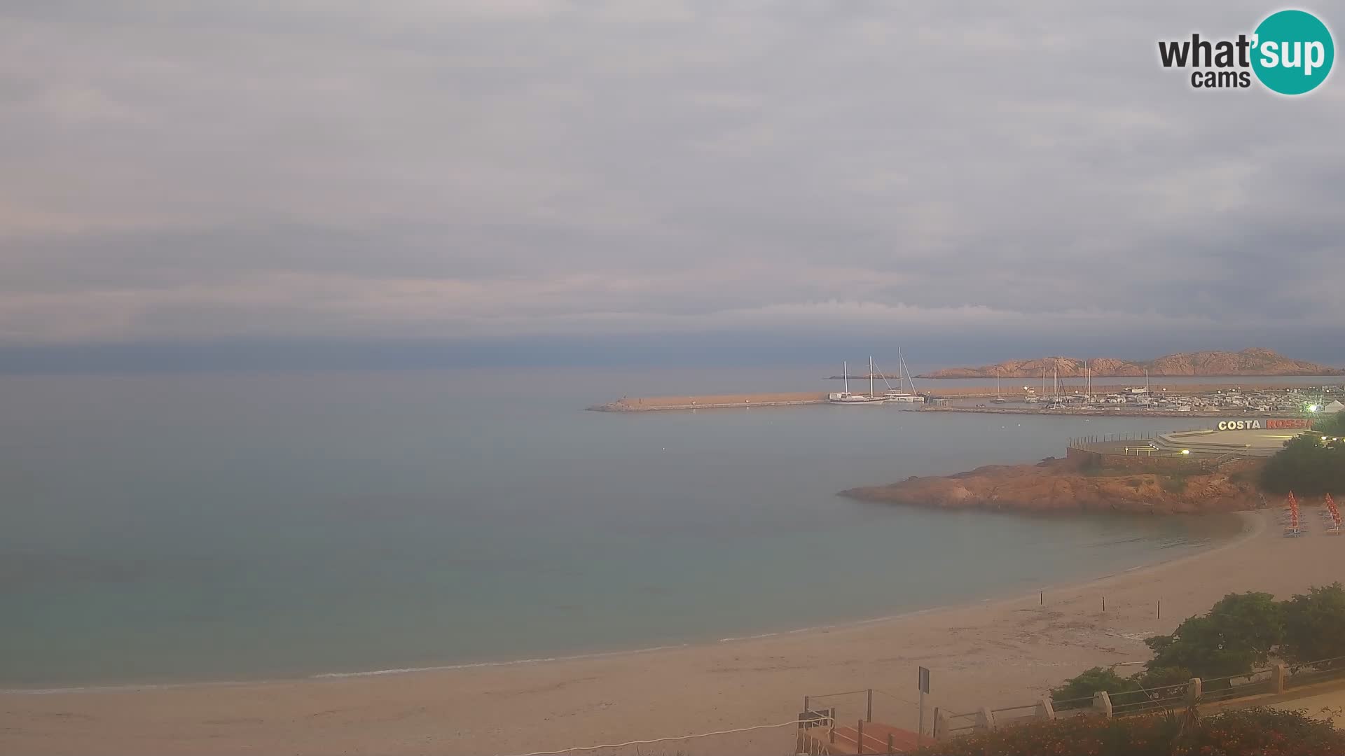 Beach Isola Rossa Webcam – Live View of Sardegna’s Stunning Shoreline