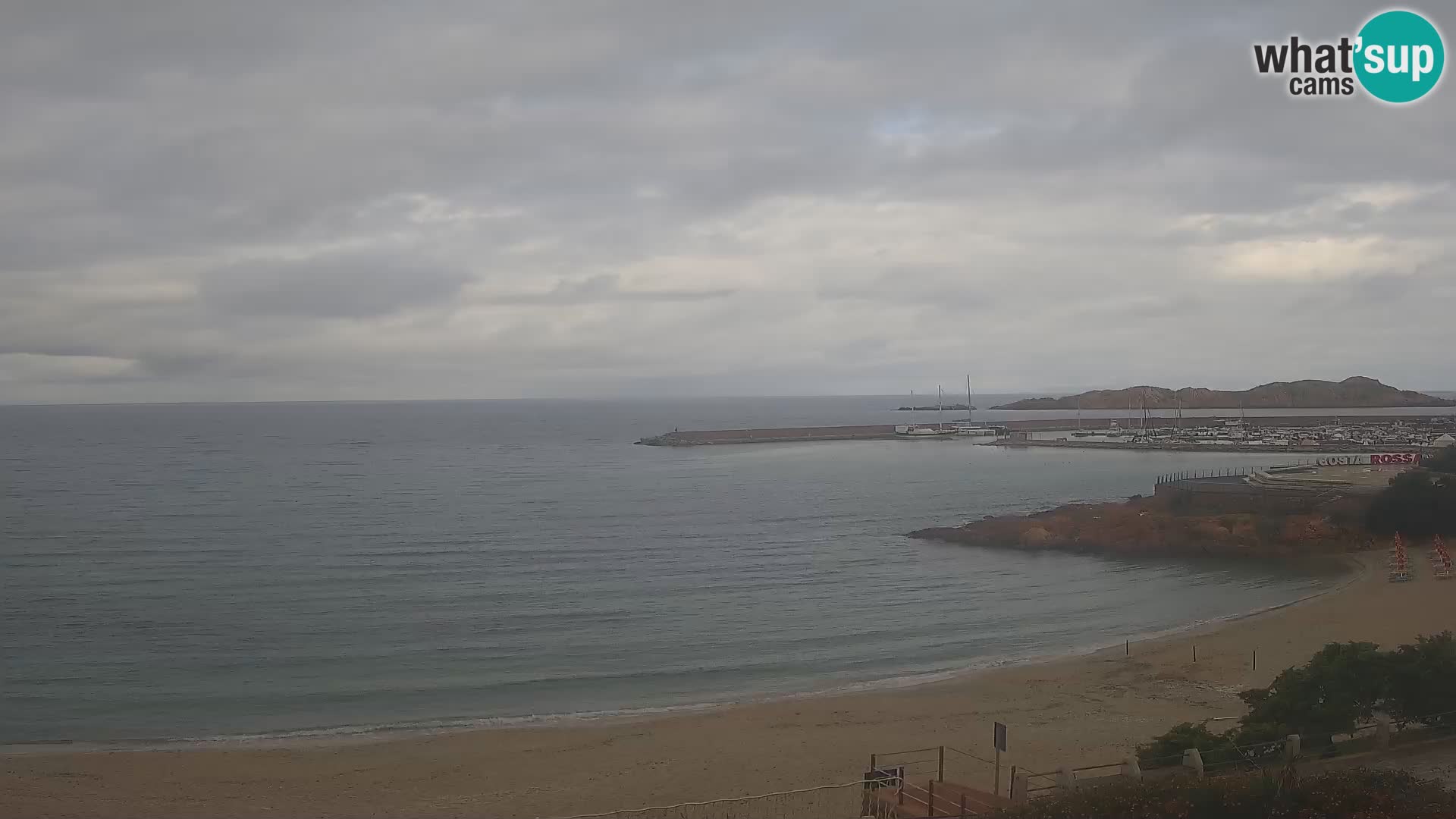 Web kamera plaže Isola Rossa – Uživo pogled na predivnu obalu Sardinije