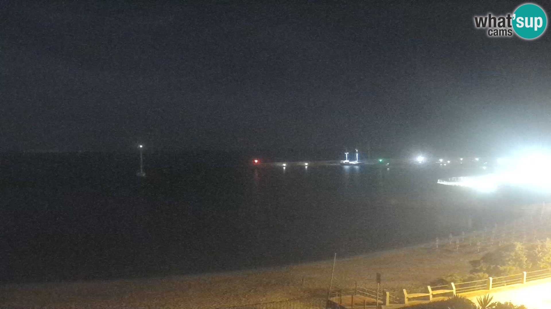 Web kamera plaže Isola Rossa – Uživo pogled na predivnu obalu Sardinije