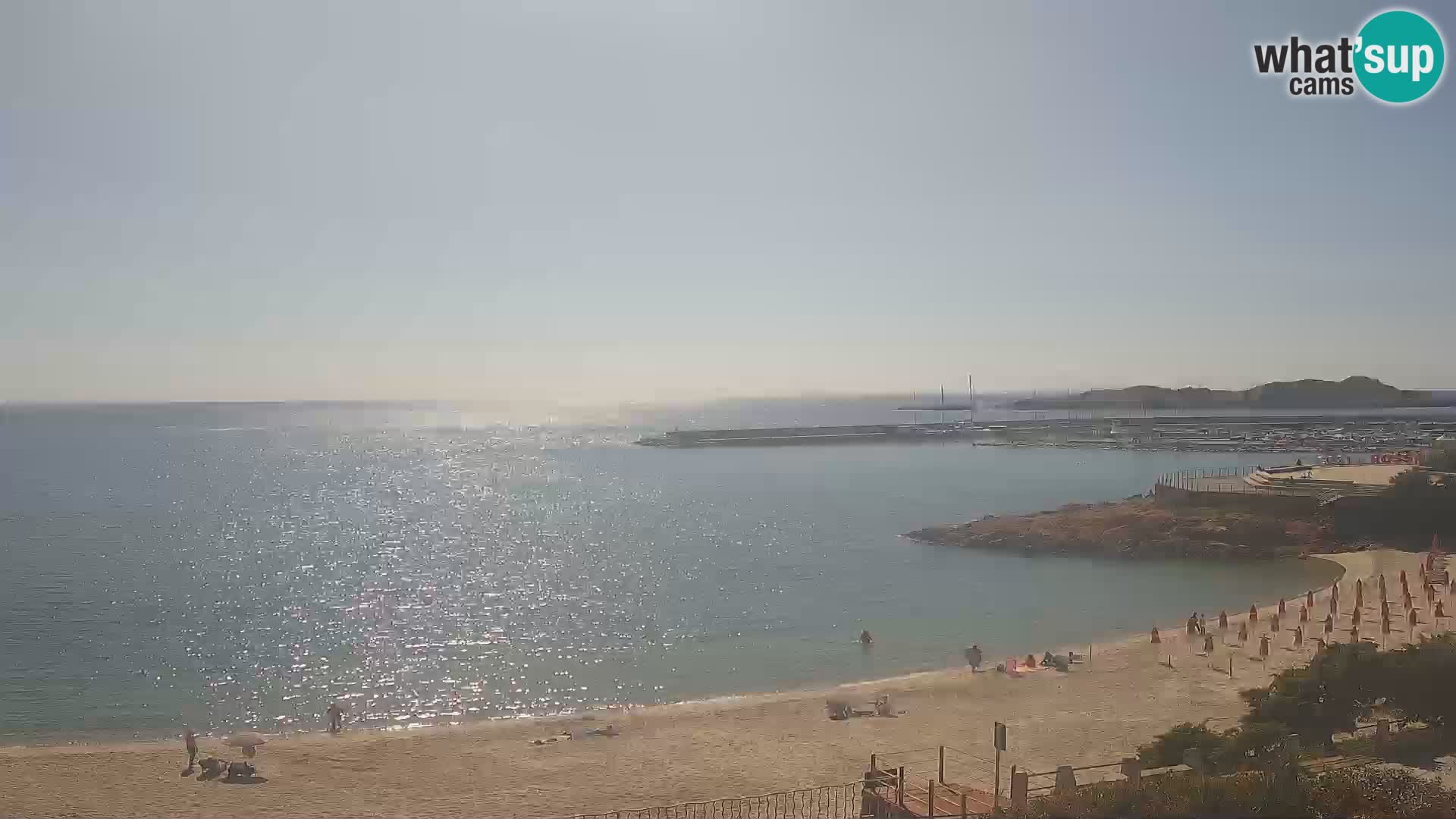 Spletna kamera plaže Isola Rossa – V živo si oglejte čudovito obalo Sardinije