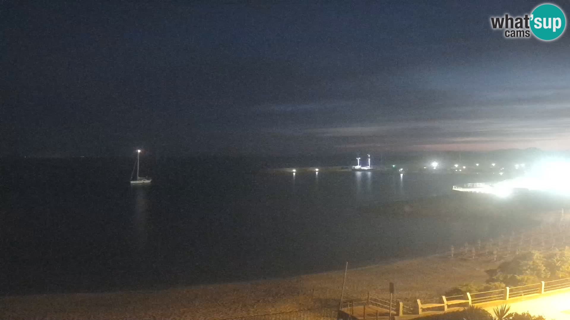 Beach Isola Rossa Webcam – Live View of Sardegna’s Stunning Shoreline
