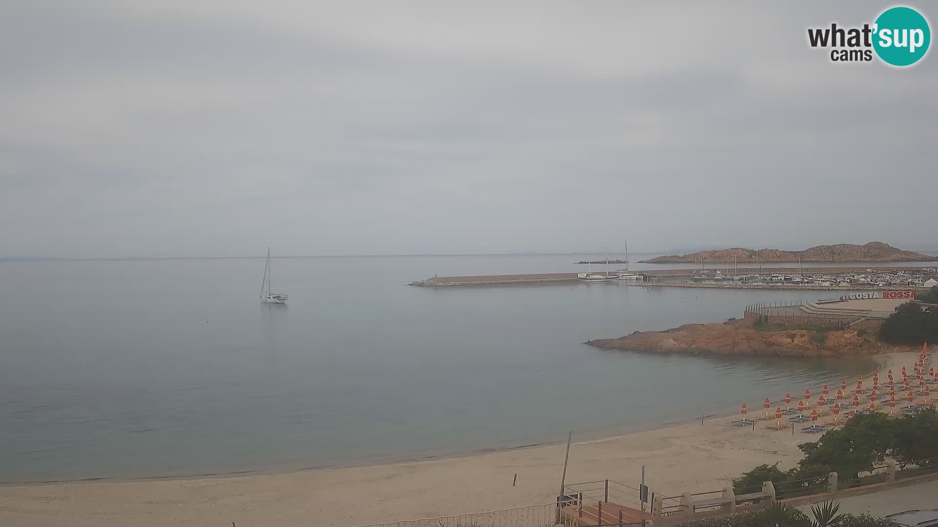 Spletna kamera plaže Isola Rossa – V živo si oglejte čudovito obalo Sardinije