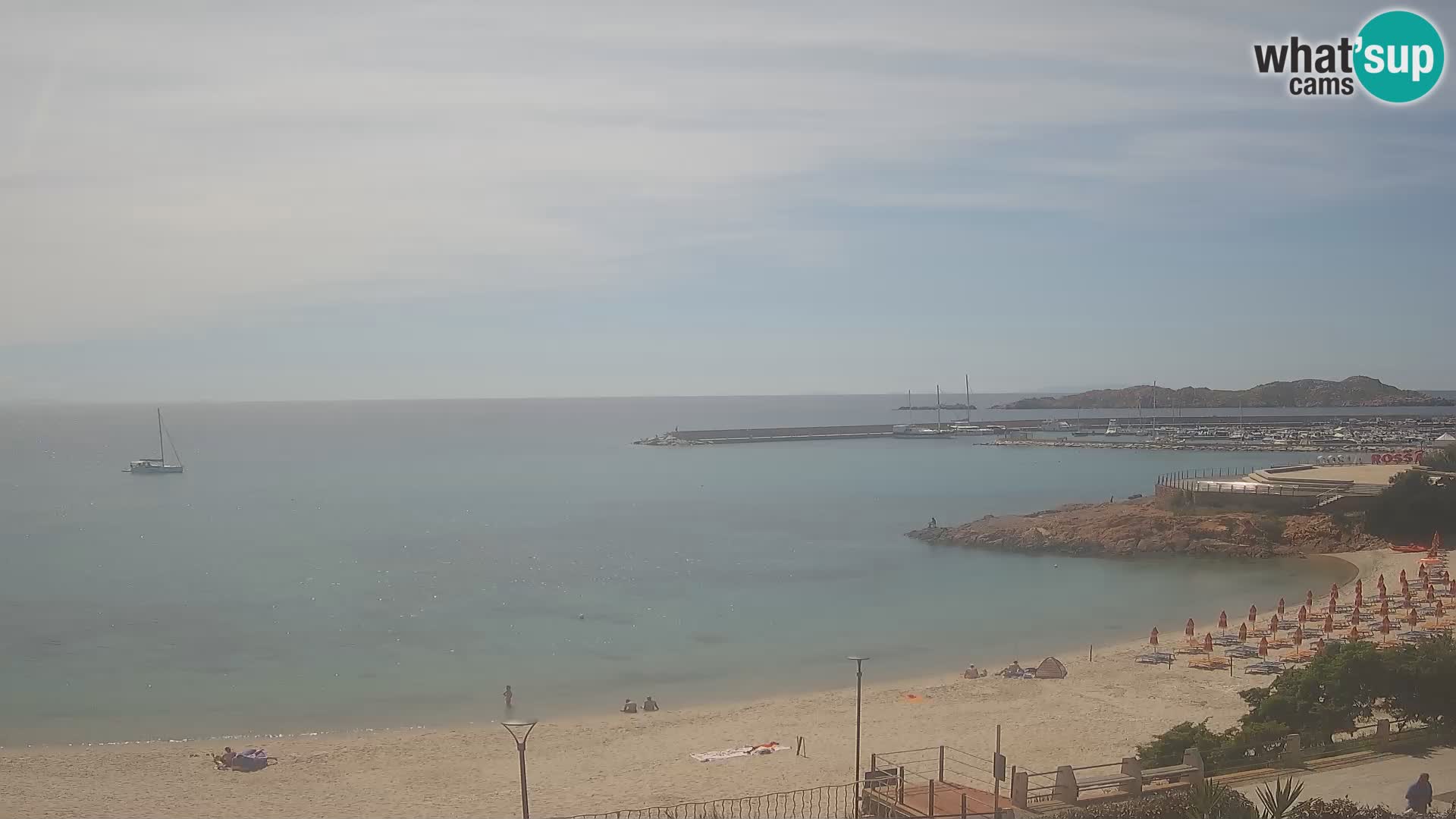 Spletna kamera plaže Isola Rossa – V živo si oglejte čudovito obalo Sardinije