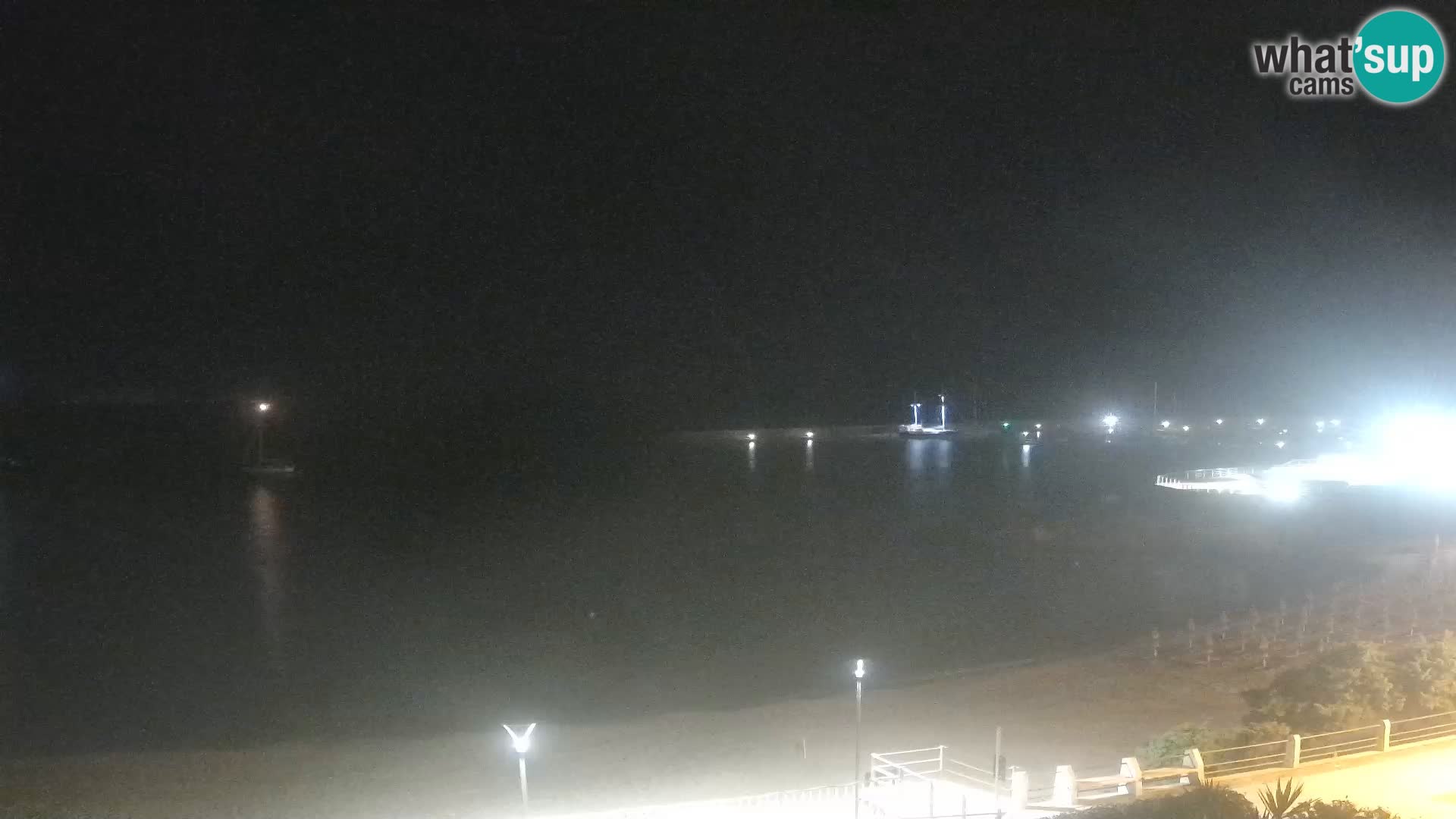 Beach Isola Rossa Webcam – Live View of Sardegna’s Stunning Shoreline