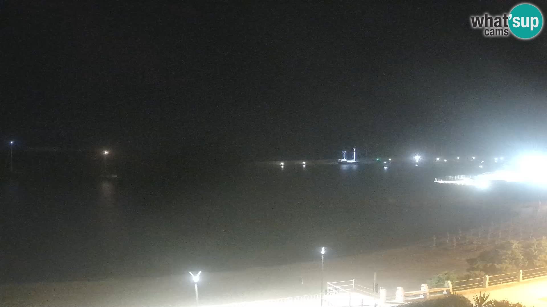 Webcam della spiaggia di Isola Rossa – Vista in diretta della meravigliosa costa della Sardegna
