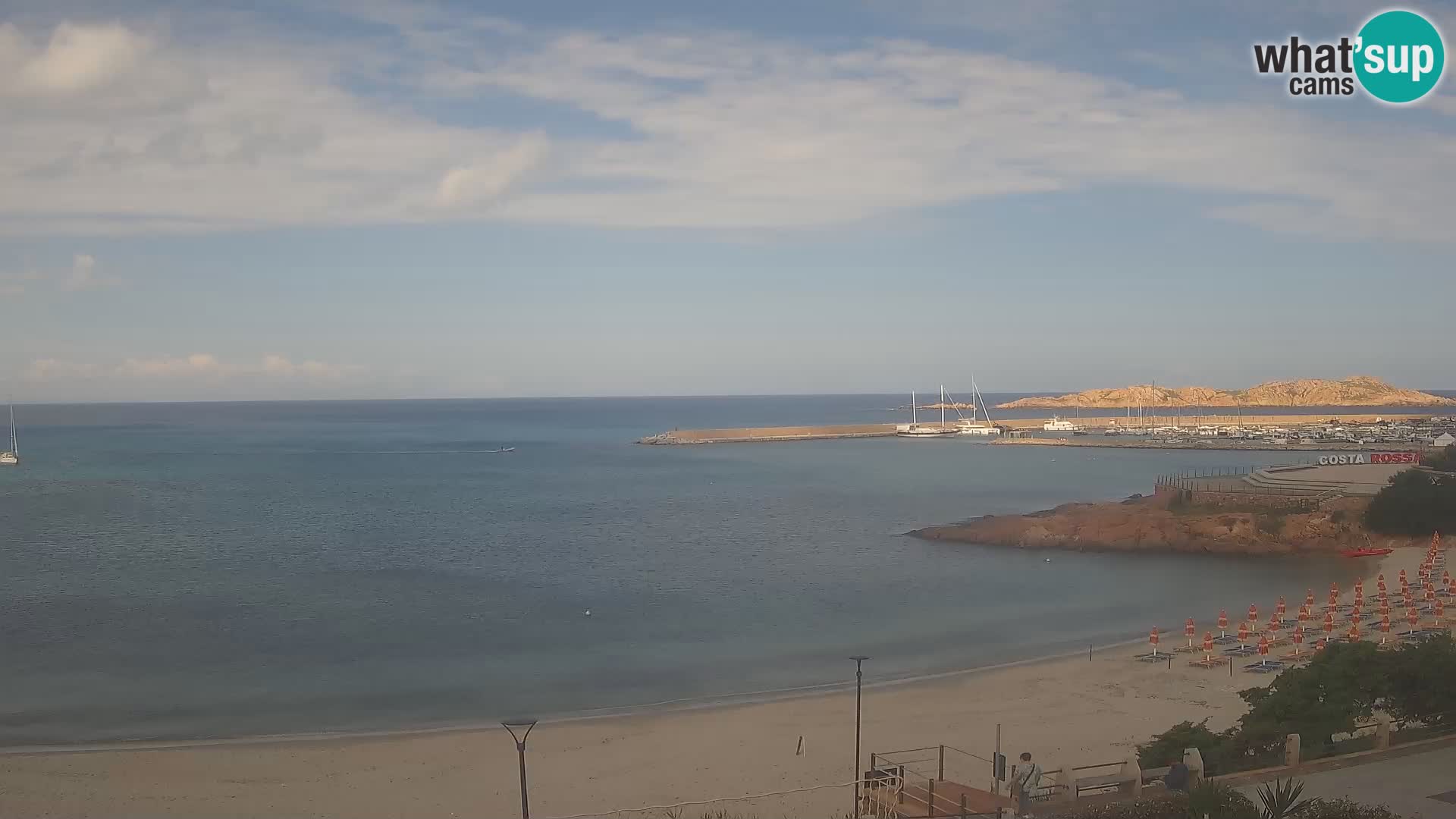 Web kamera plaže Isola Rossa – Uživo pogled na predivnu obalu Sardinije