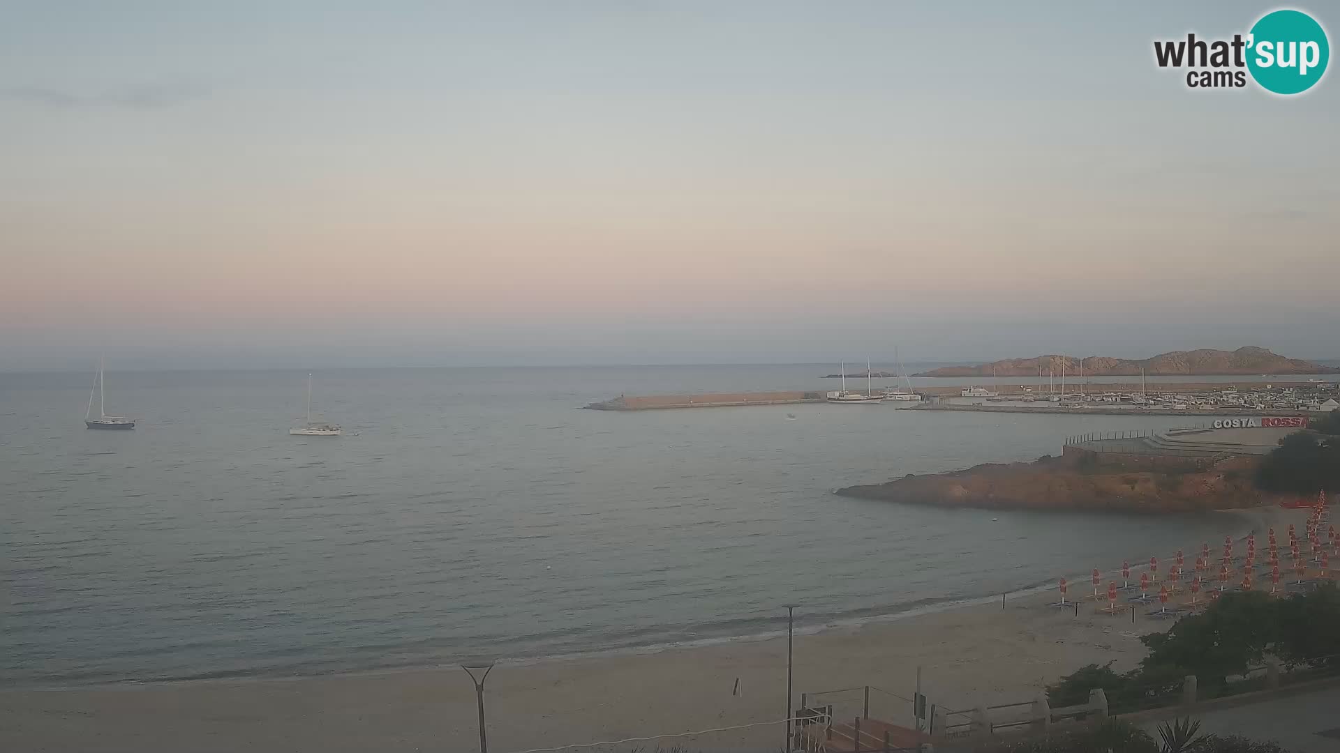 Web kamera plaže Isola Rossa – Uživo pogled na predivnu obalu Sardinije