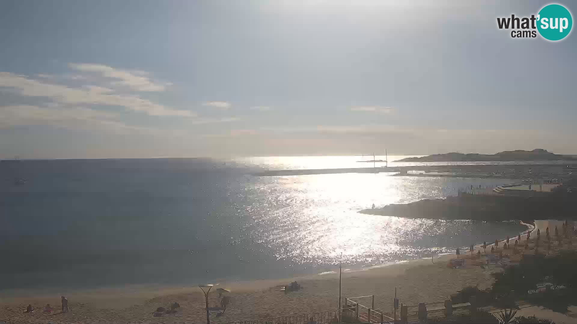 Web kamera plaže Isola Rossa – Uživo pogled na predivnu obalu Sardinije