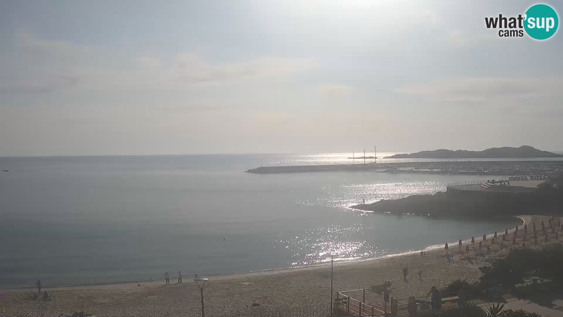 Spletna kamera plaže Isola Rossa – V živo si oglejte čudovito obalo Sardinije