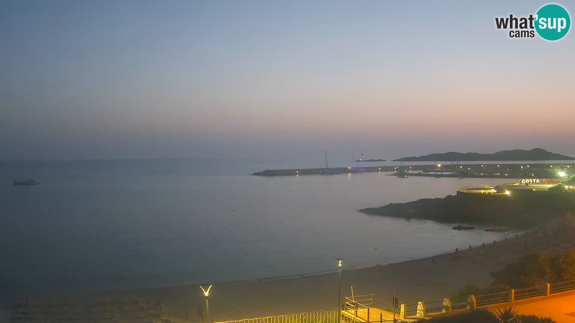 Webcam della spiaggia di Isola Rossa – Vista in diretta della meravigliosa costa della Sardegna