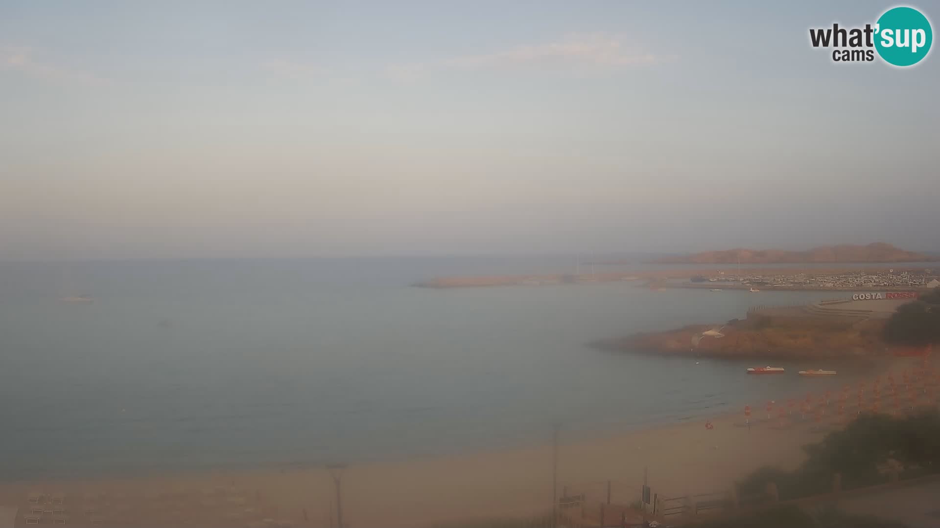 Webcam della spiaggia di Isola Rossa – Vista in diretta della meravigliosa costa della Sardegna
