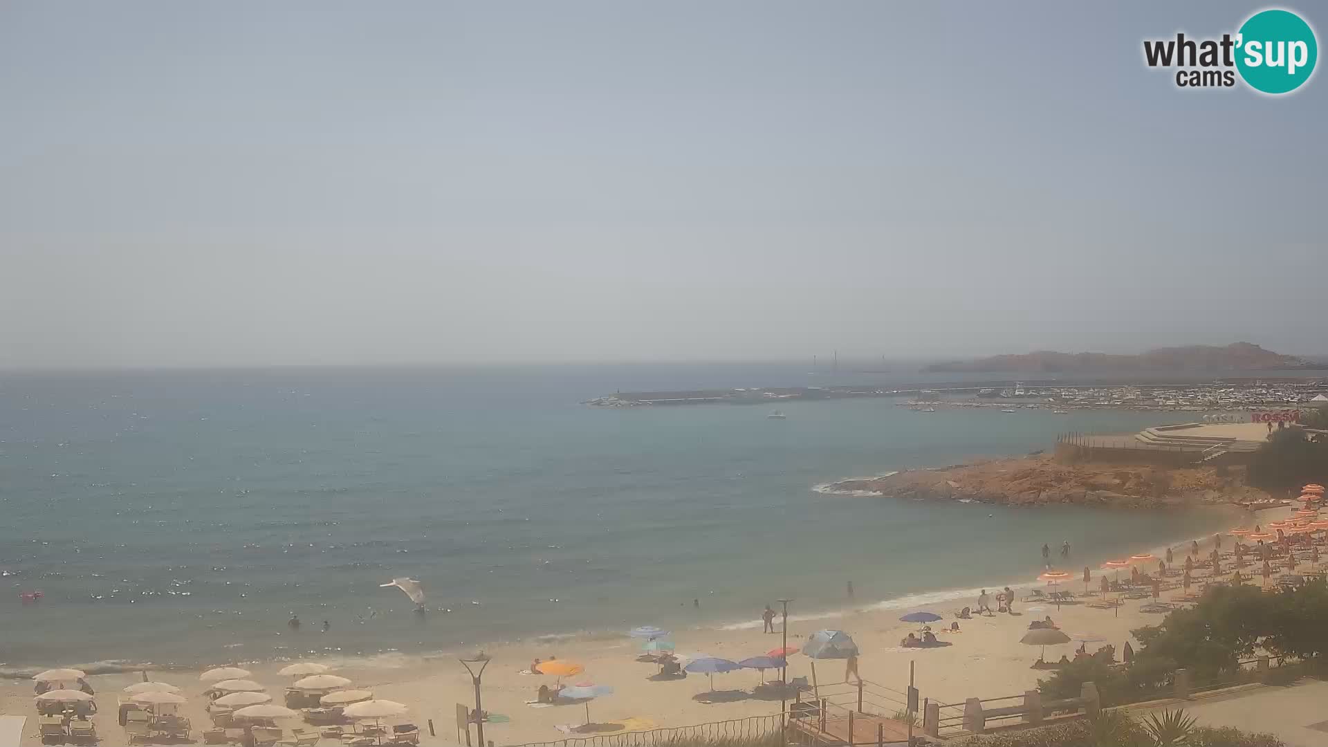 Webcam della spiaggia di Isola Rossa – Vista in diretta della meravigliosa costa della Sardegna