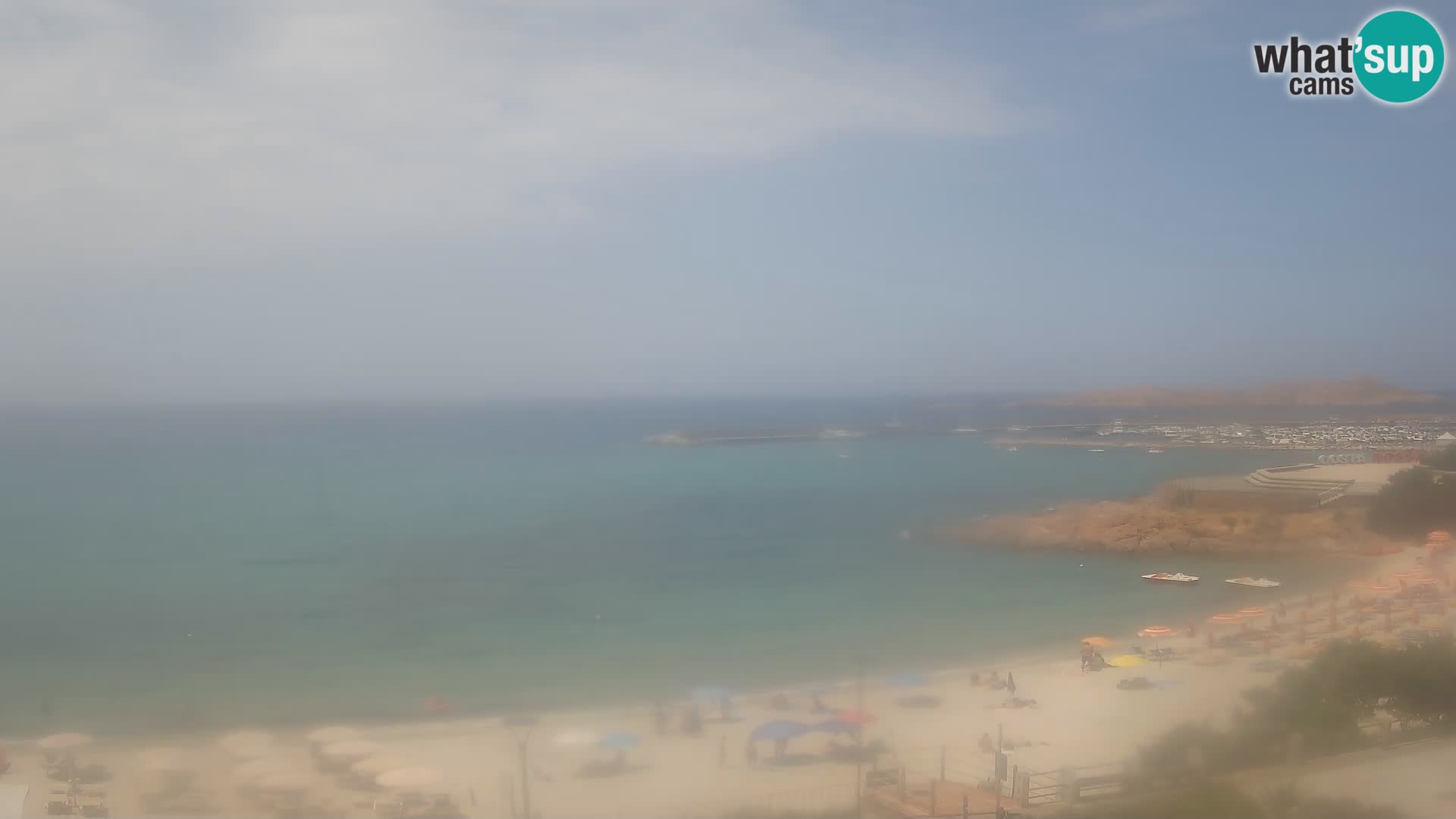 Webcam della spiaggia di Isola Rossa – Vista in diretta della meravigliosa costa della Sardegna