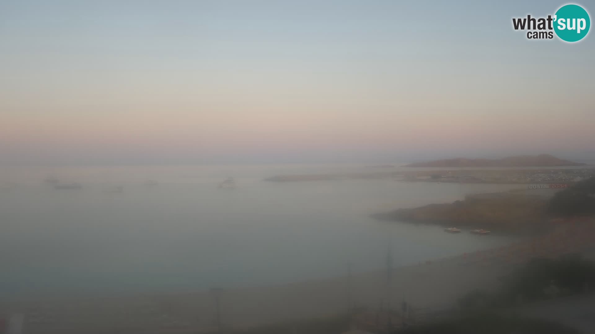 Spletna kamera plaže Isola Rossa – V živo si oglejte čudovito obalo Sardinije
