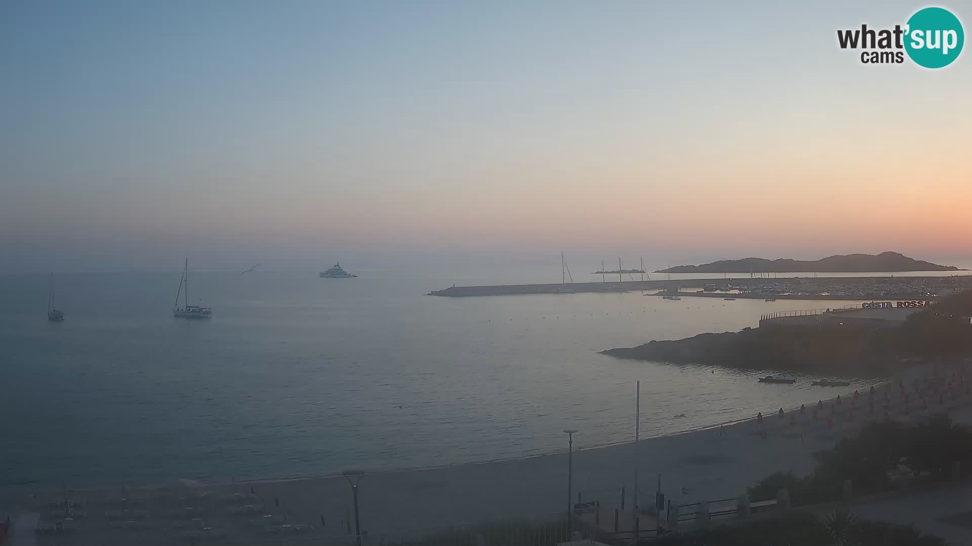 Spletna kamera plaže Isola Rossa – V živo si oglejte čudovito obalo Sardinije