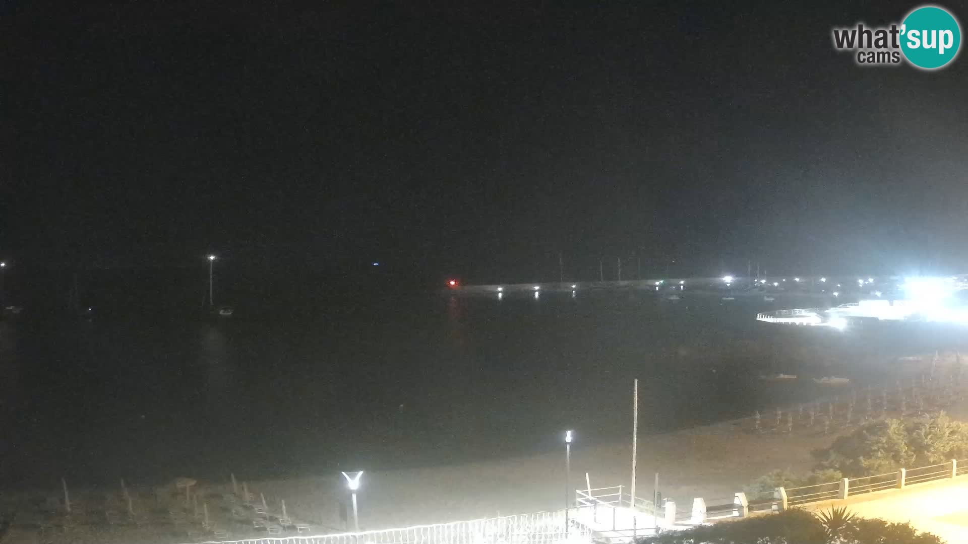 Web kamera plaže Isola Rossa – Uživo pogled na predivnu obalu Sardinije