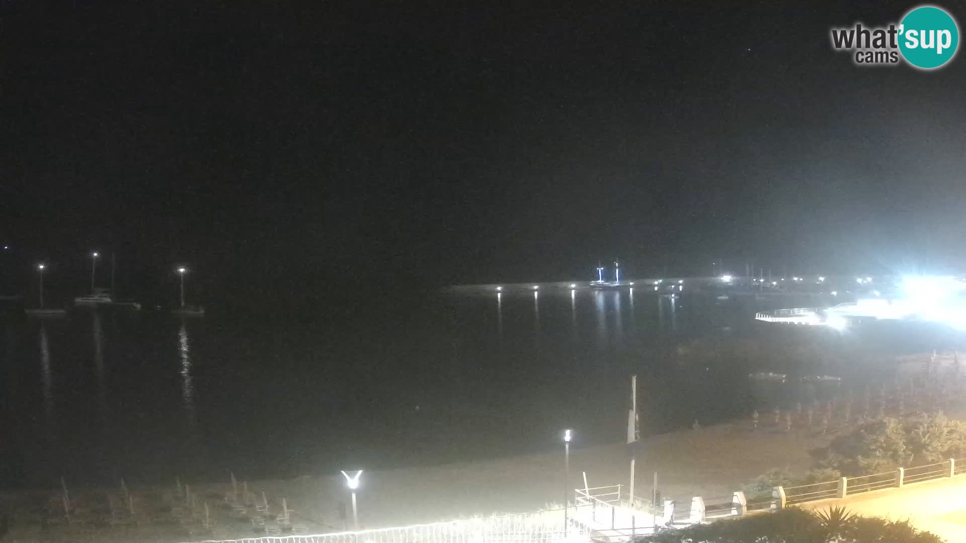 Web kamera plaže Isola Rossa – Uživo pogled na predivnu obalu Sardinije