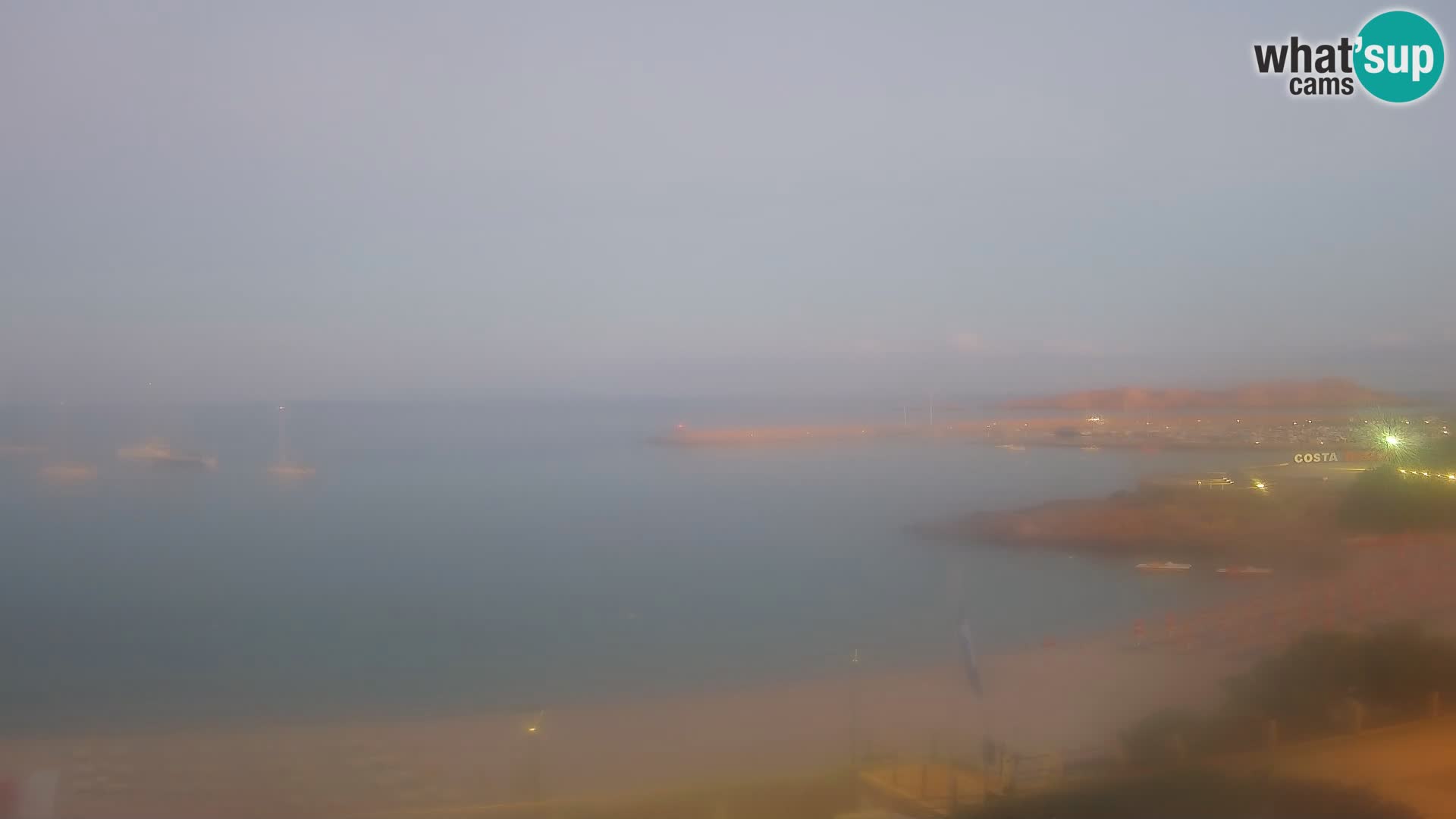 Web kamera plaže Isola Rossa – Uživo pogled na predivnu obalu Sardinije