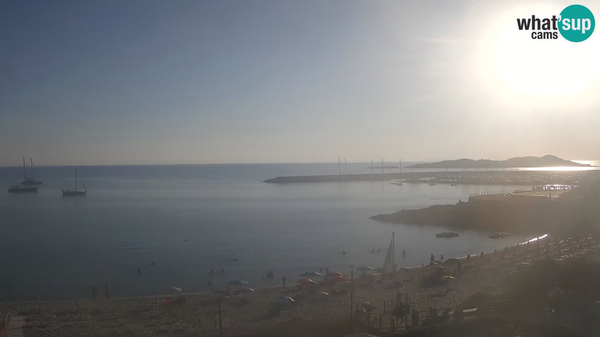 Beach Isola Rossa Webcam – Live View of Sardegna’s Stunning Shoreline