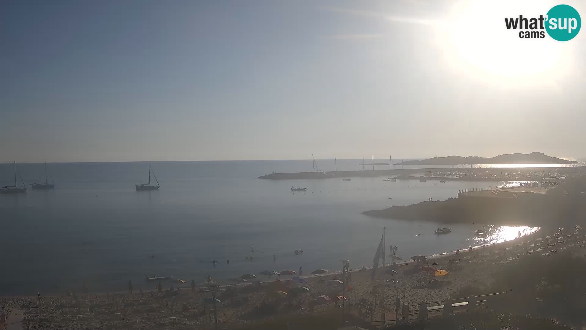 Beach Isola Rossa Webcam – Live View of Sardegna’s Stunning Shoreline