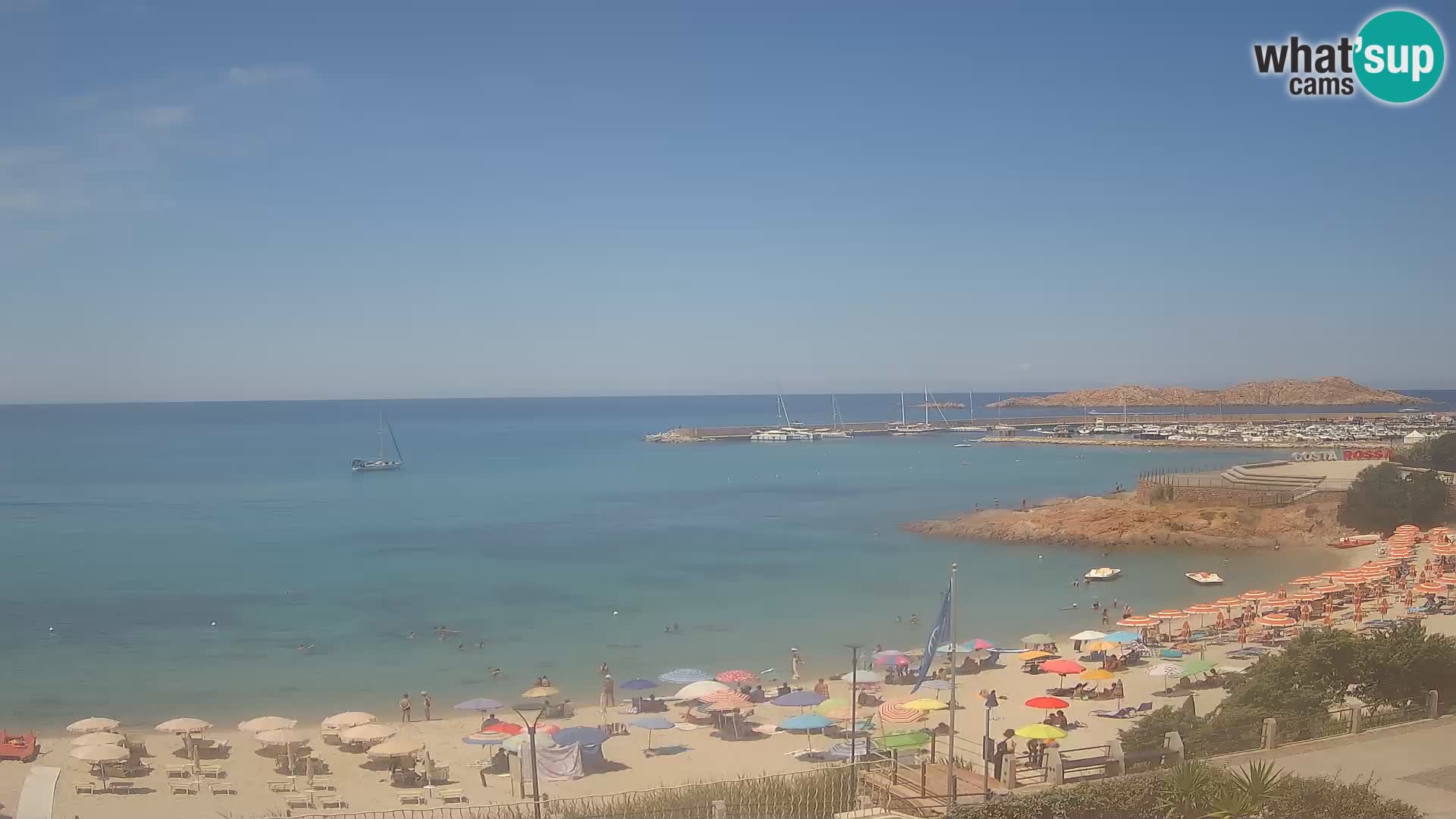 Web kamera plaže Isola Rossa – Uživo pogled na predivnu obalu Sardinije